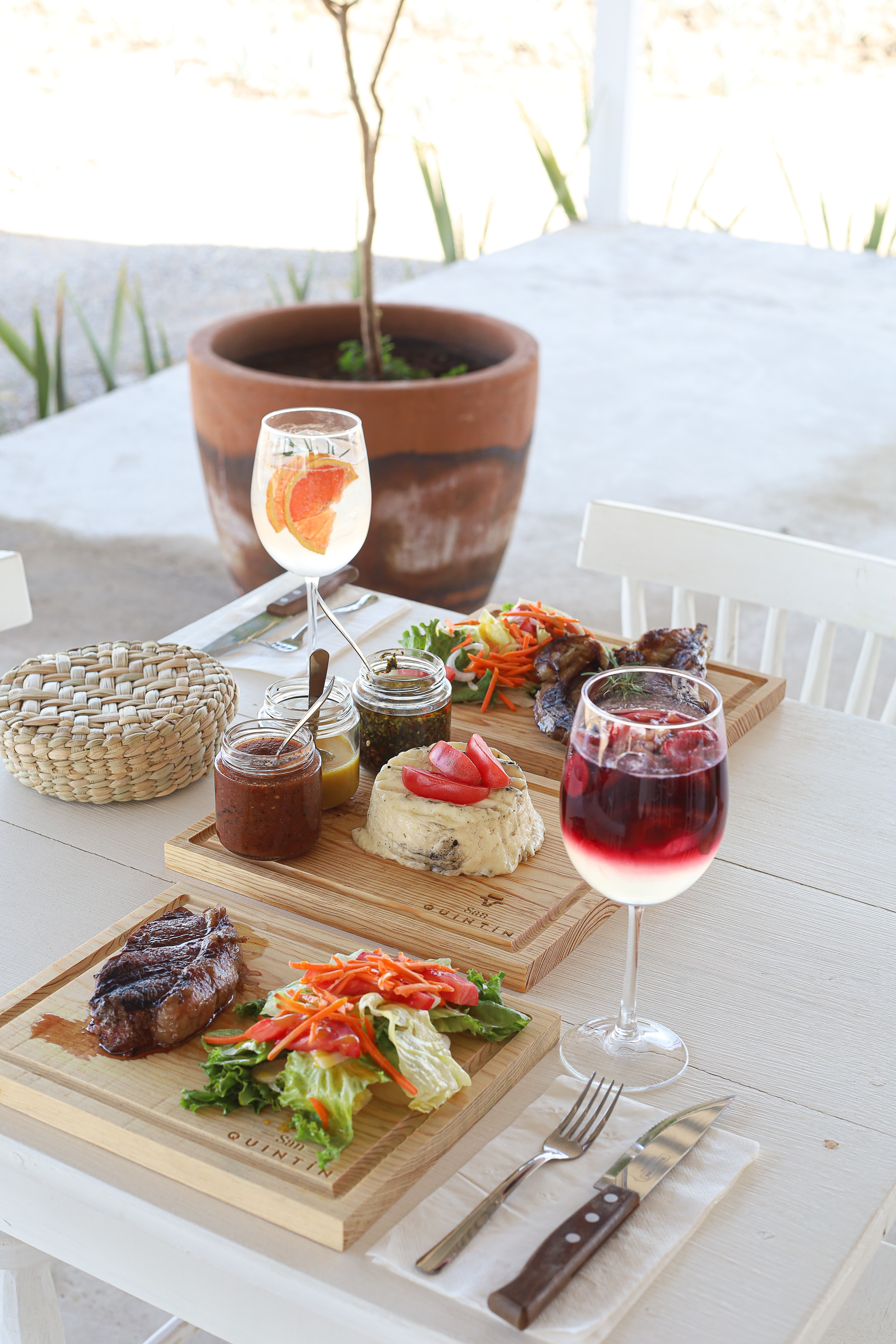 San Quintín, Asador image 3