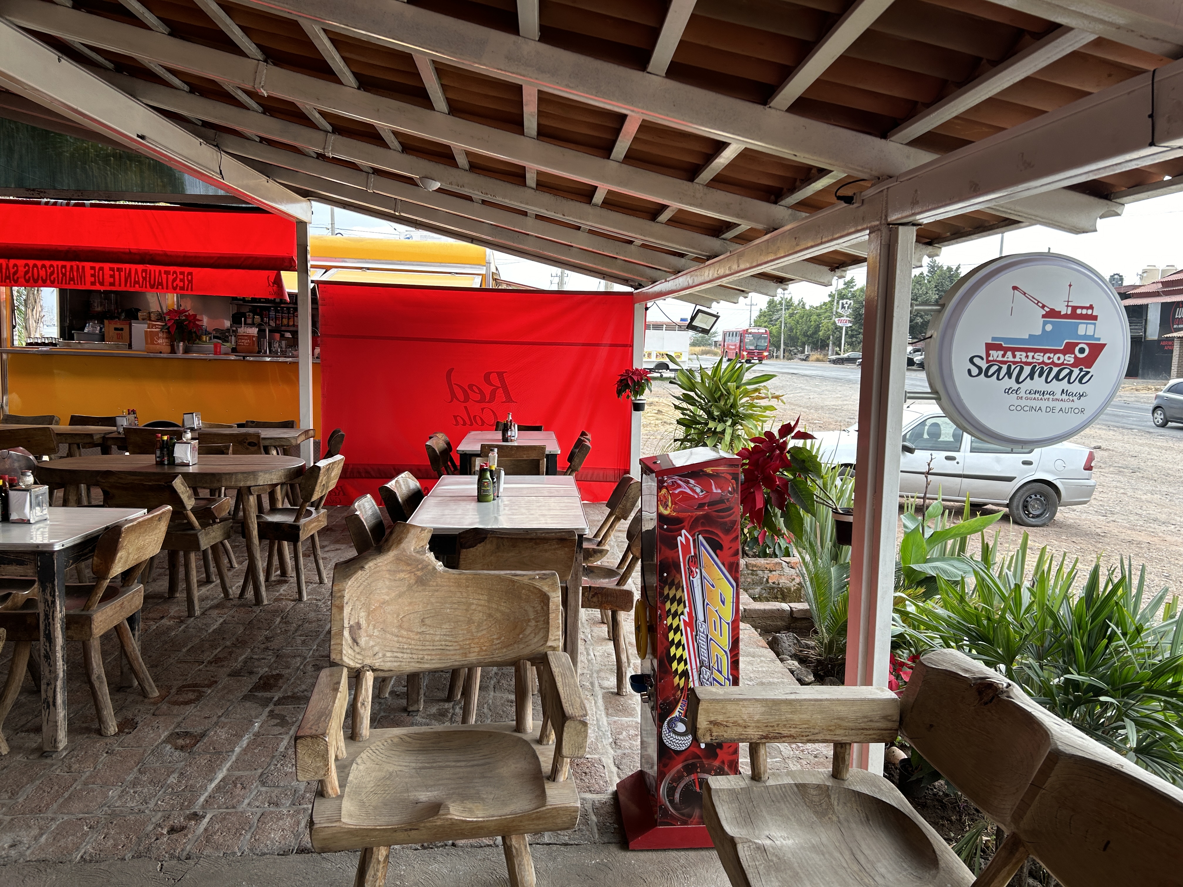 Mariscos San Mar Del Compa Mayo - La Laja image 1