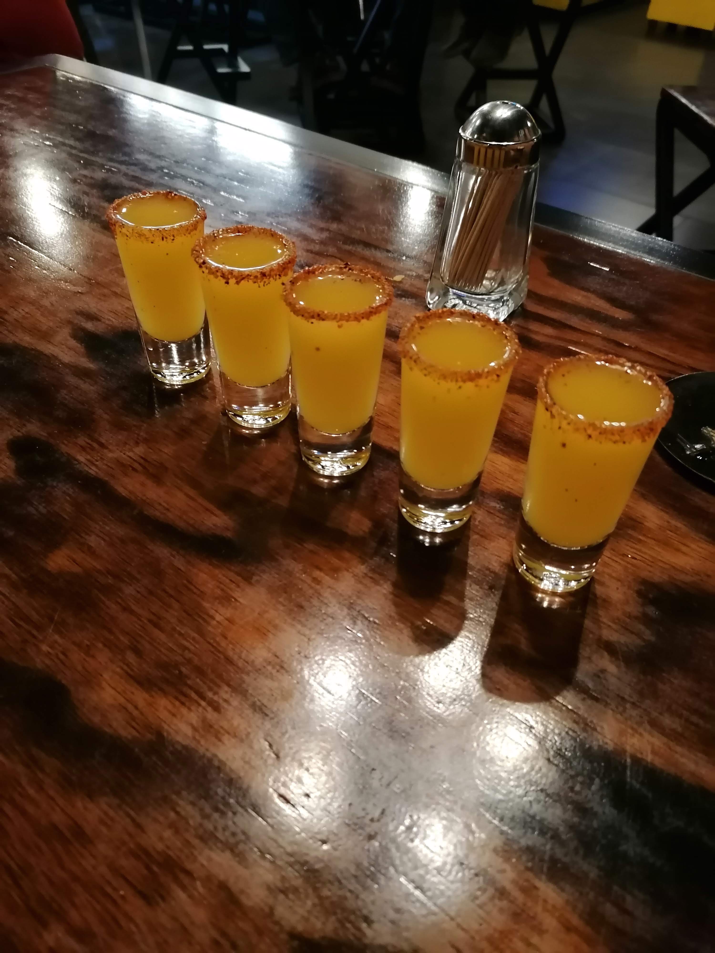 La Lola - Cocktail Bar & Lounge image 8