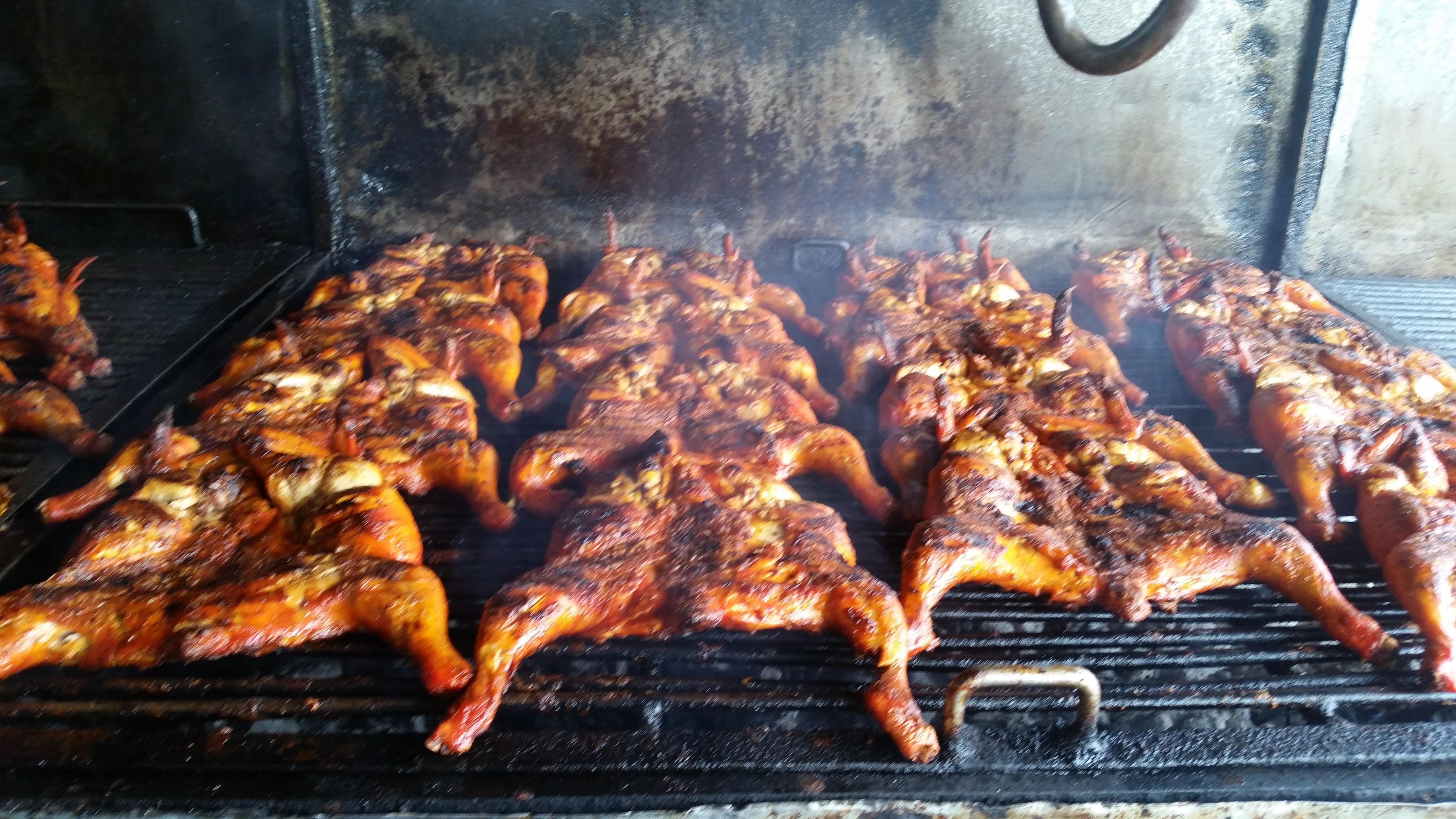 Pollos Zapata Santa Clara image 1