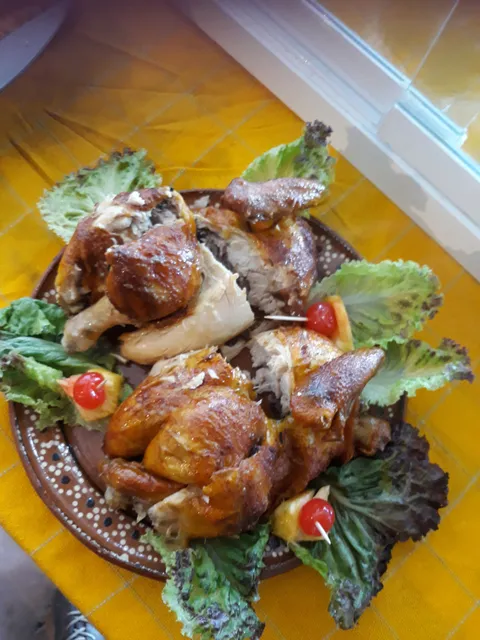 Pollos a la Leña San Lucas image 8