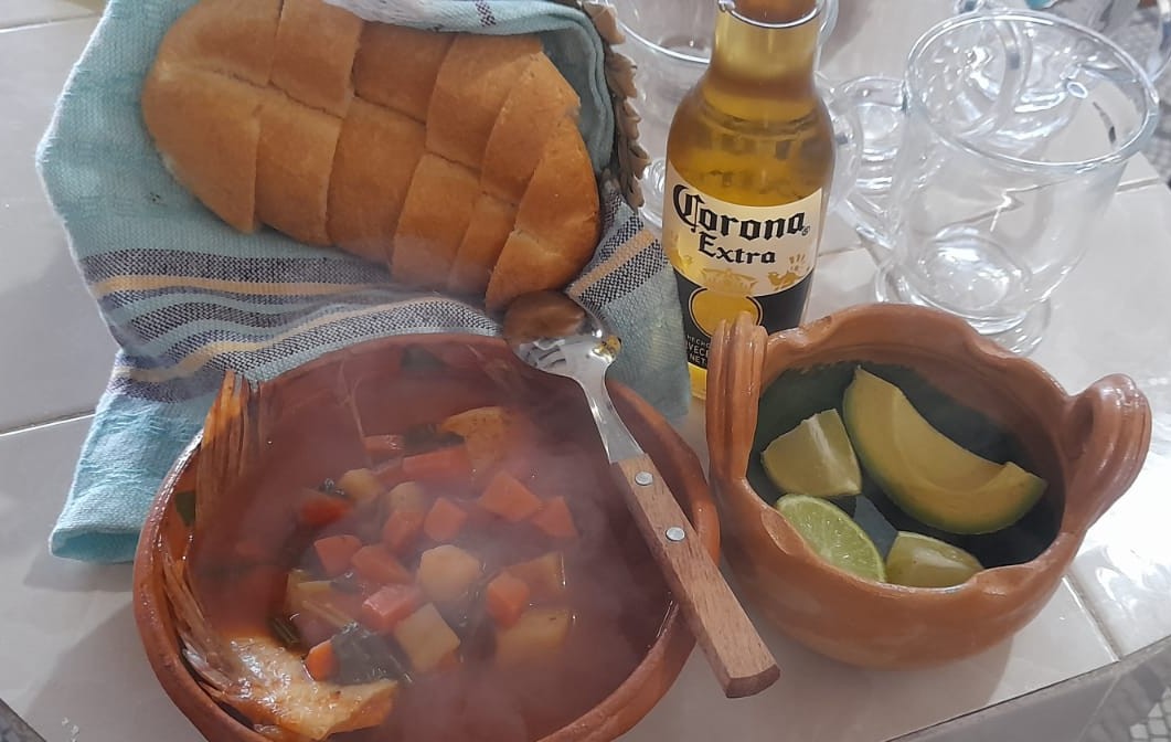 Restaurante tulipanes image 2