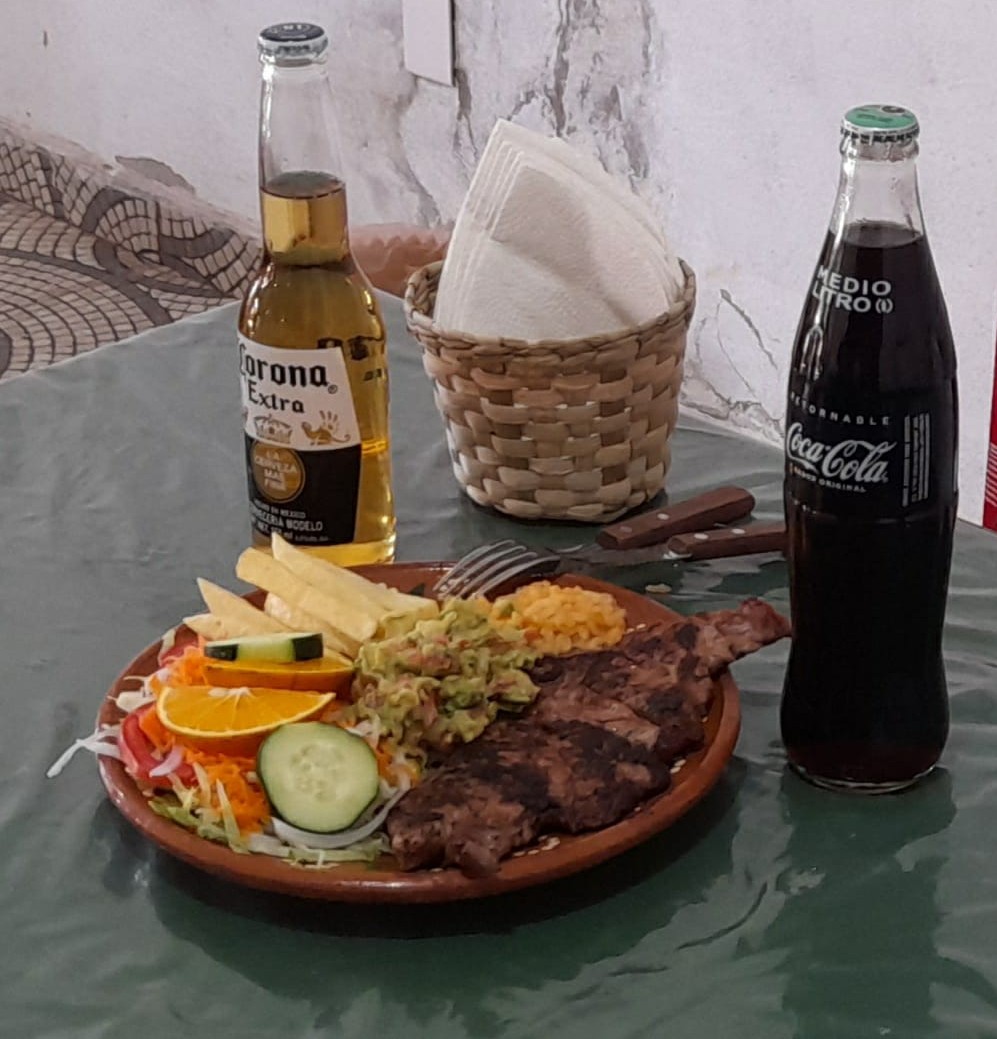 Restaurante tulipanes image 3