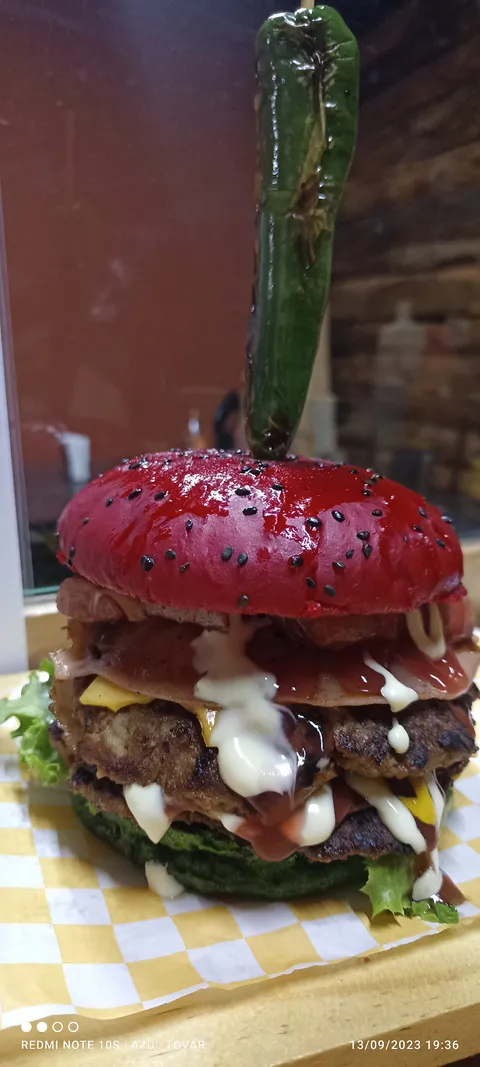BLACK BURGUER image 8