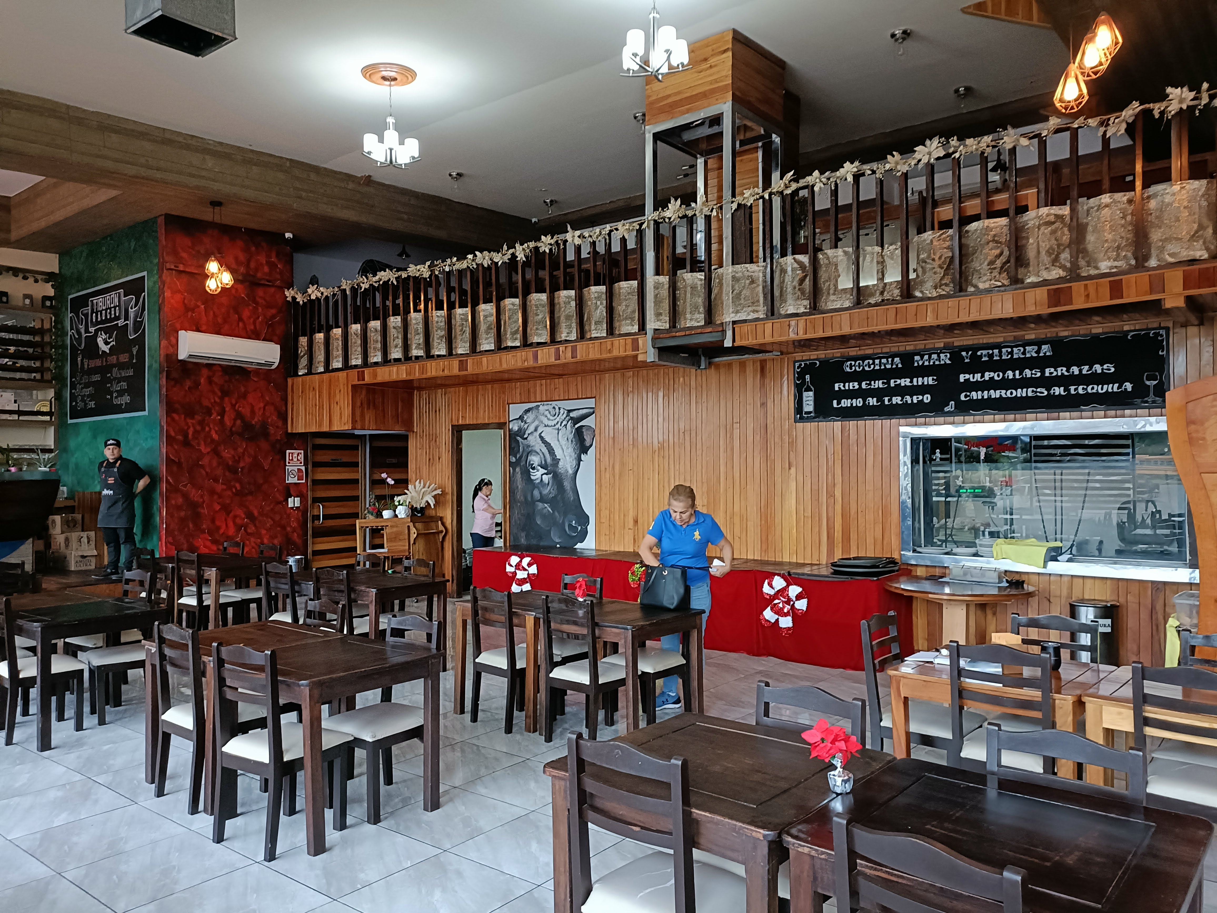 El Tiburón Gaucho Seafood and Steakhouse image 1