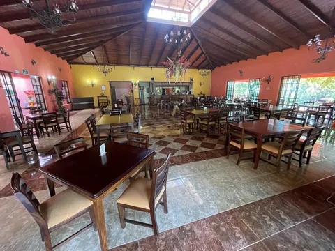 Las Iguanas image 1