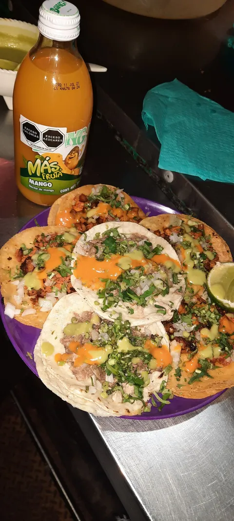 Taqueria "Victor luna" image 8