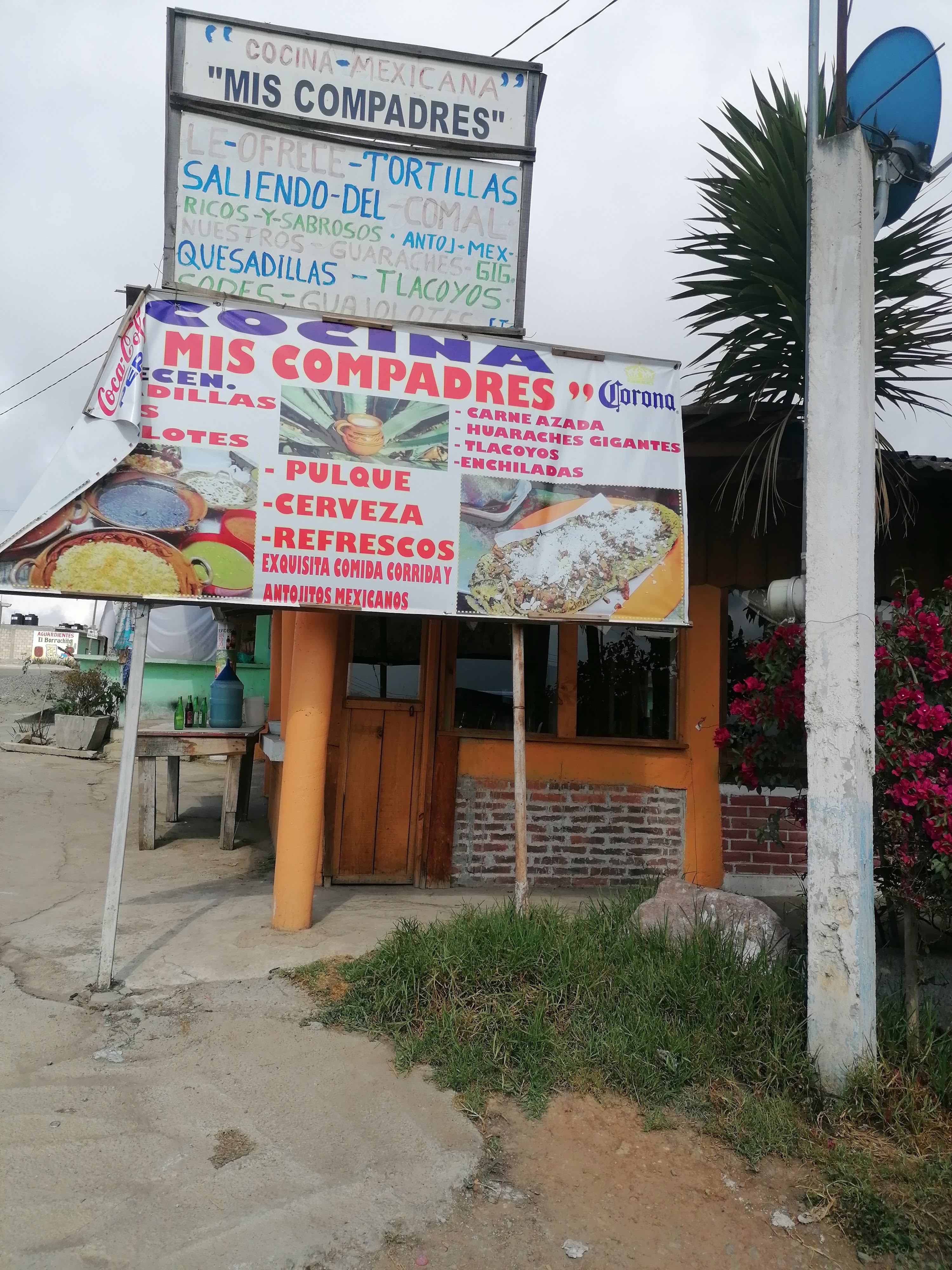 Cocina Económica "MIS COMPADRES" image 10