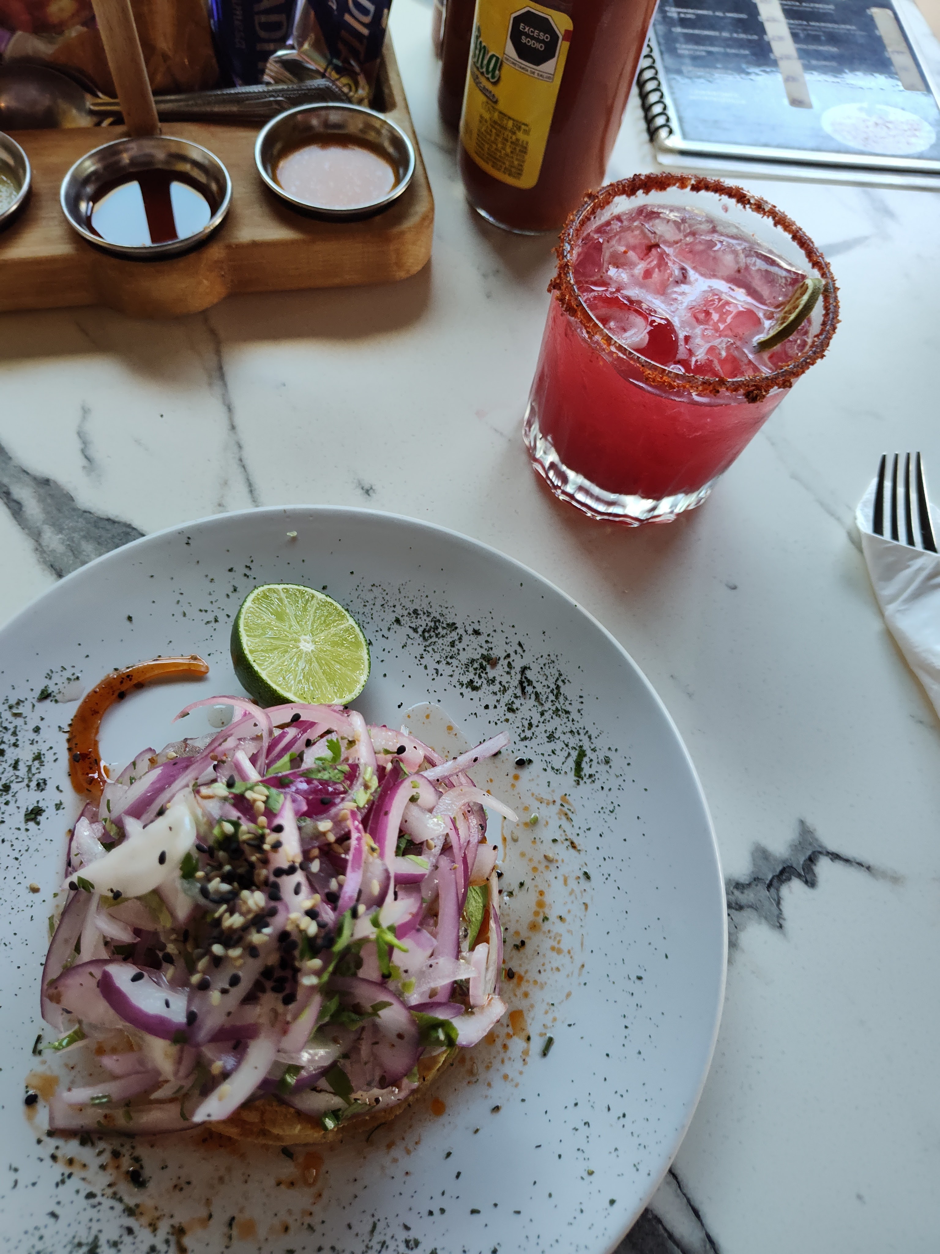 Meni Seafood Bar & Grill image 5