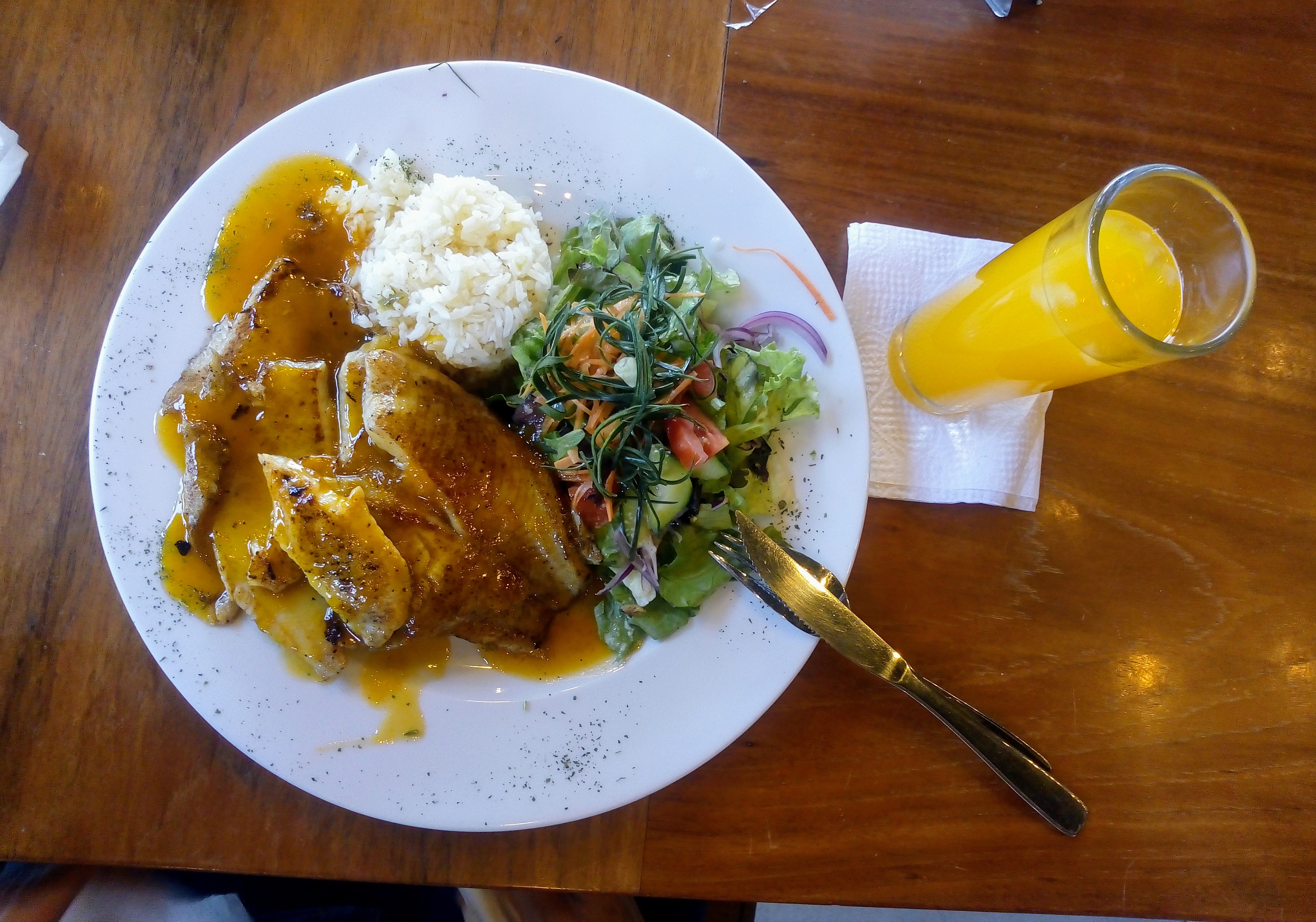 Meni Seafood Bar & Grill image 7