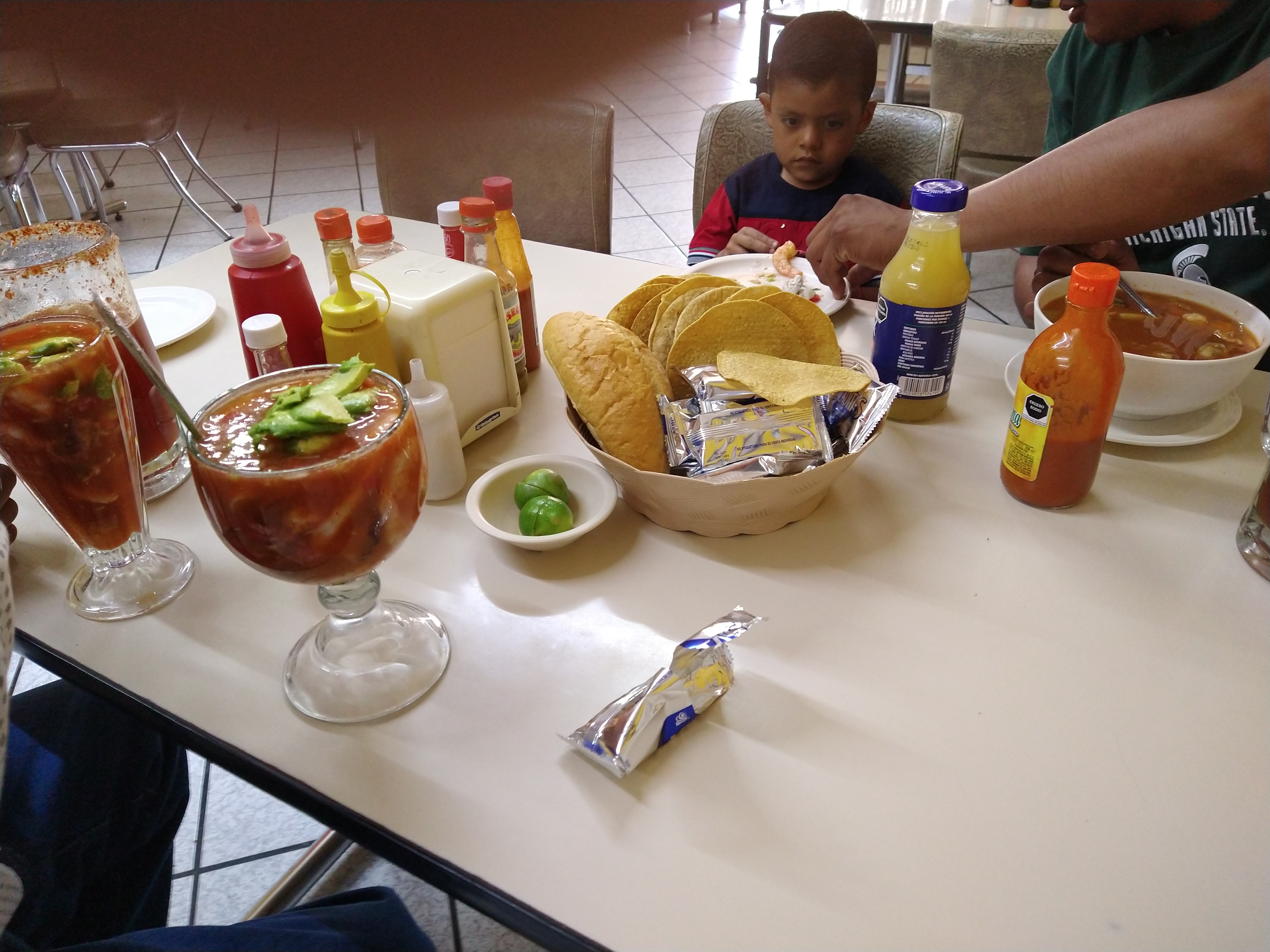 Restaurante De Mariscos El Patito Feo image 8