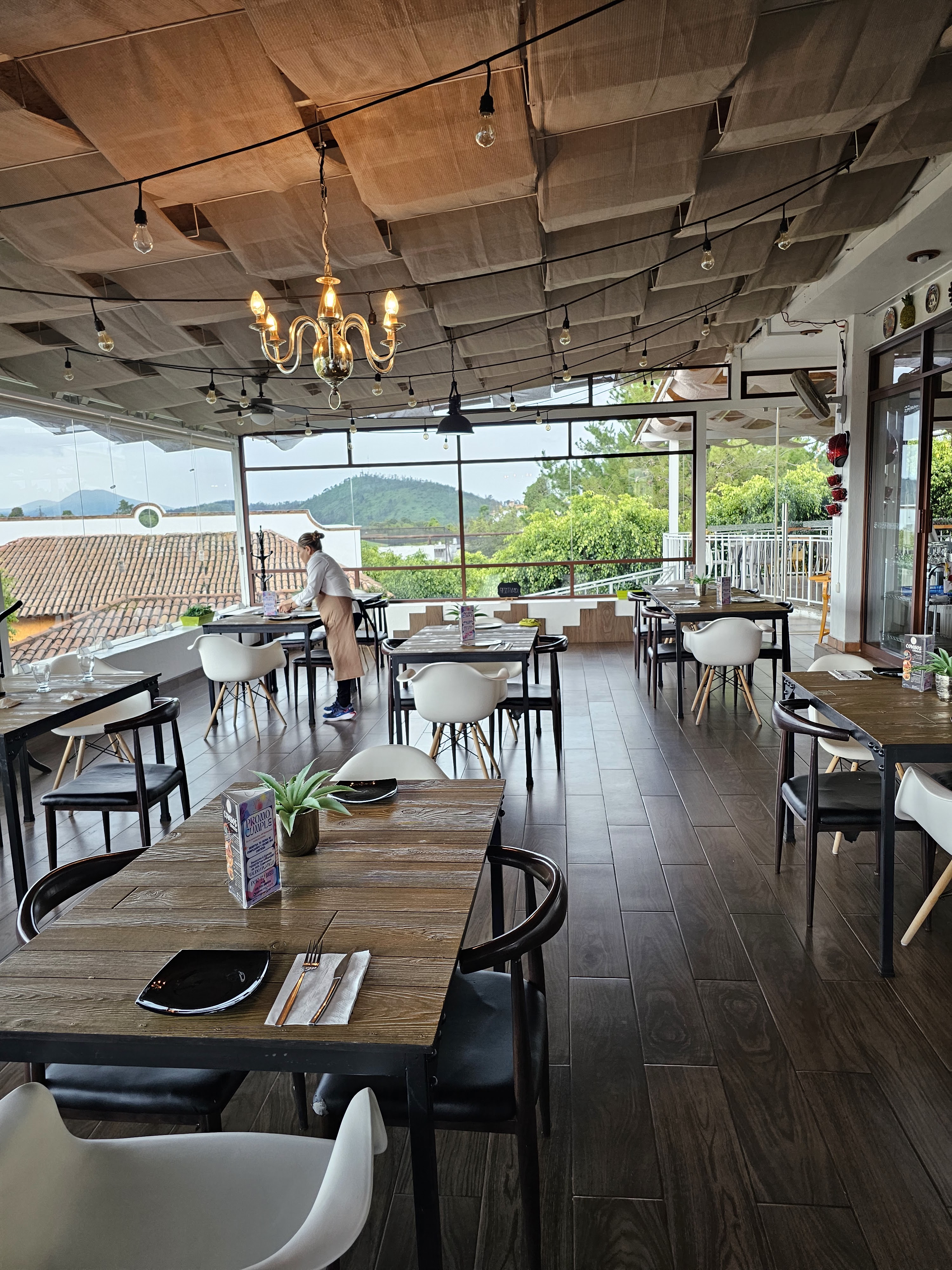 Vista del Rey image 5