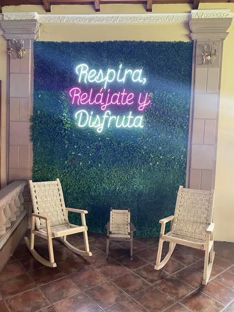 La Pasadita Marisqueria image 5