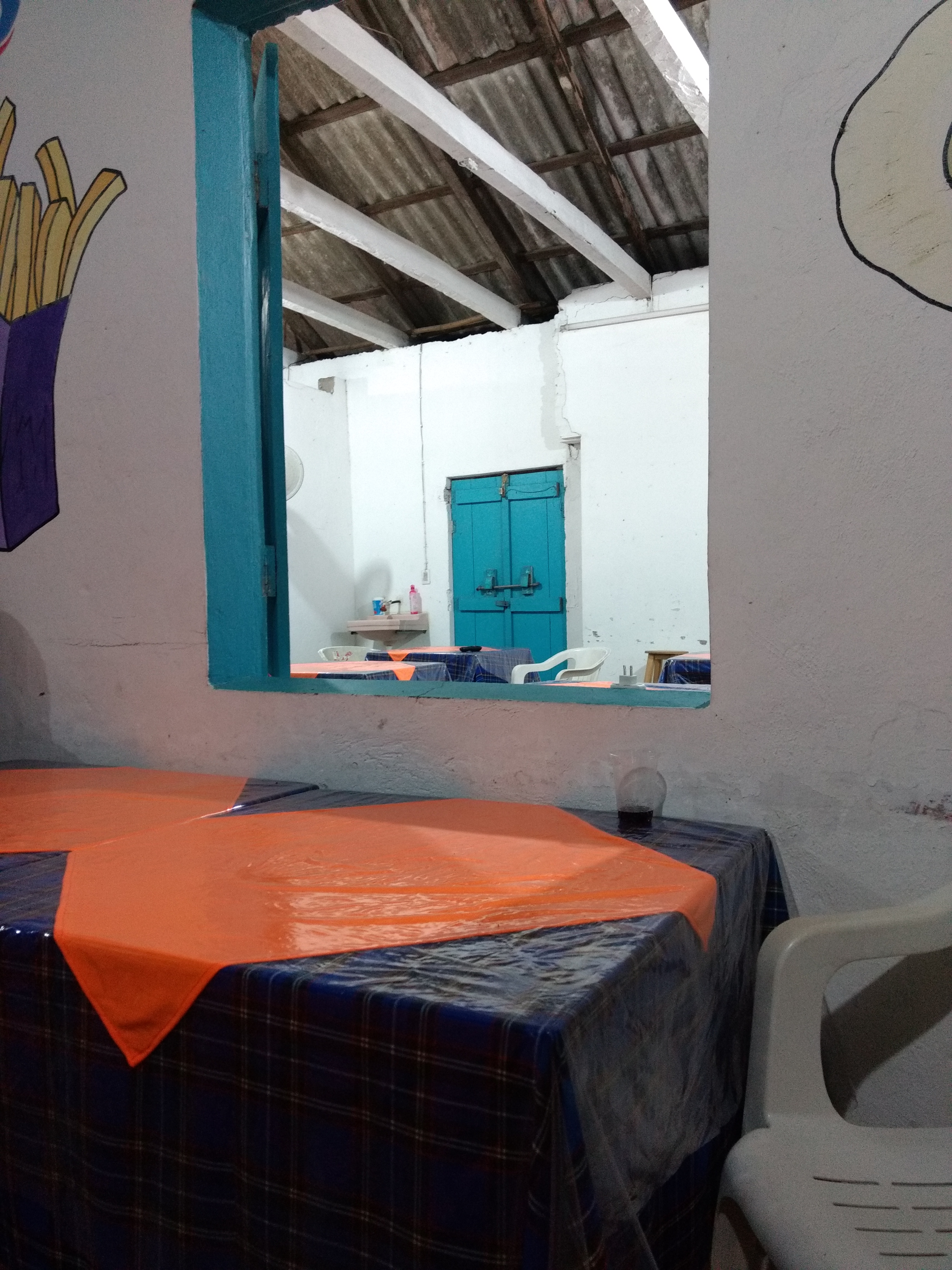 Hamburguesas y Memelas " El Negro" image 4