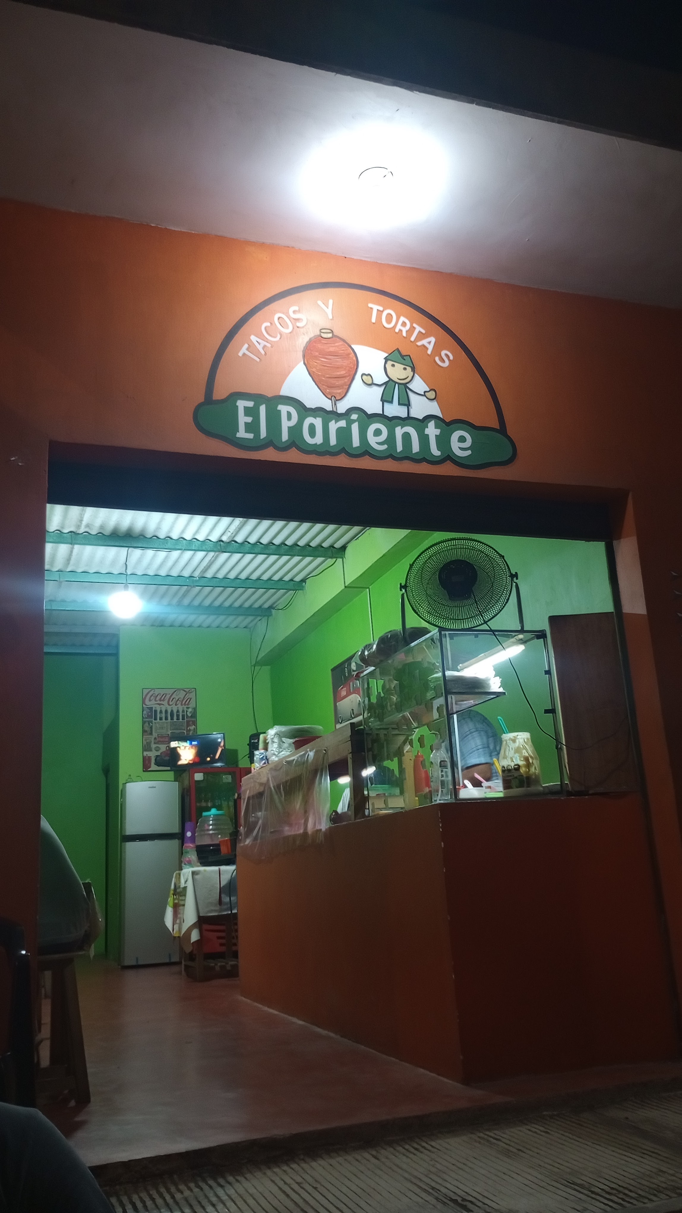 Tacos Y Tortas El Pariente image 3