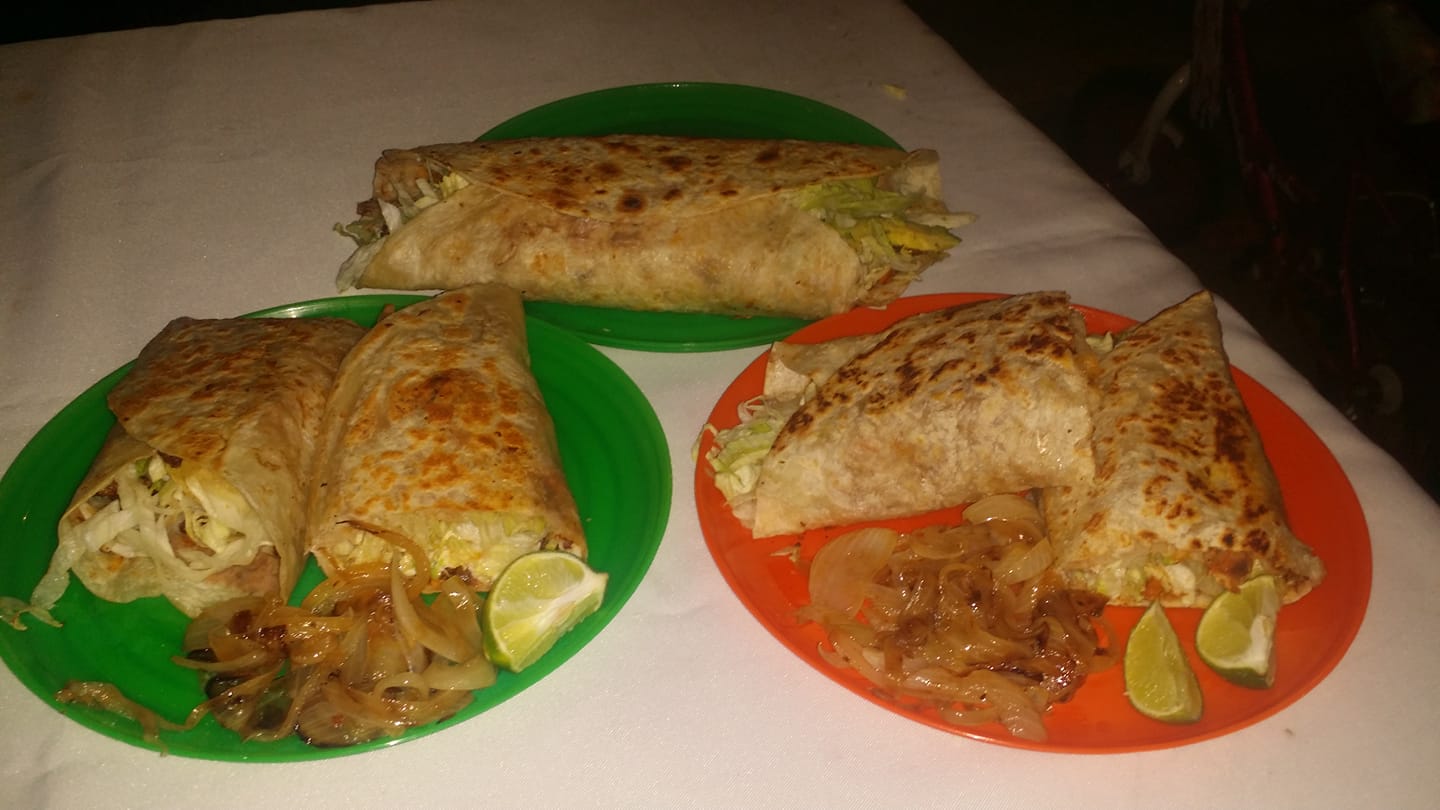 Taqueria El Reynoso image 1