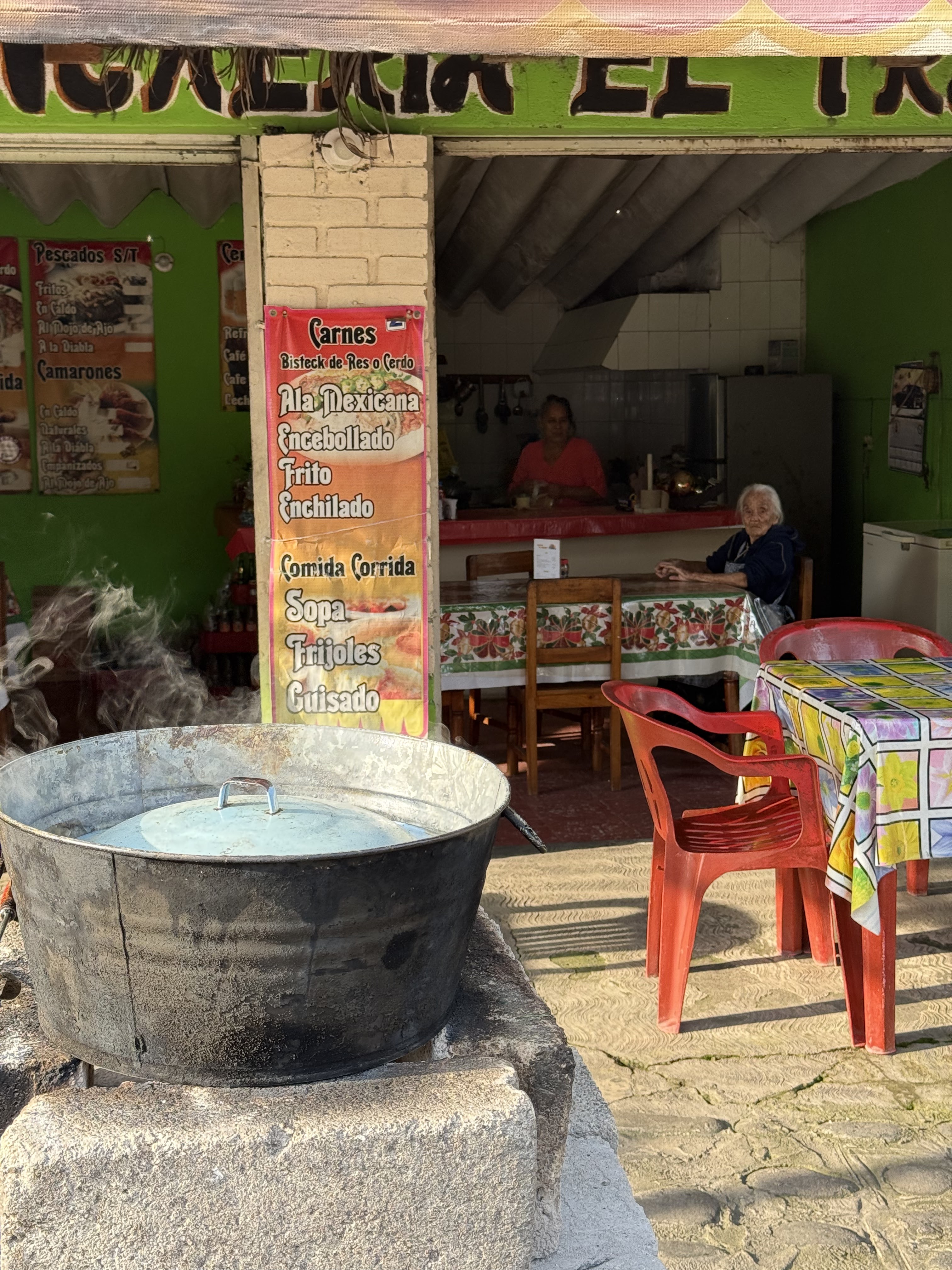 Lonchería El Trailero Doña Cirila image 3