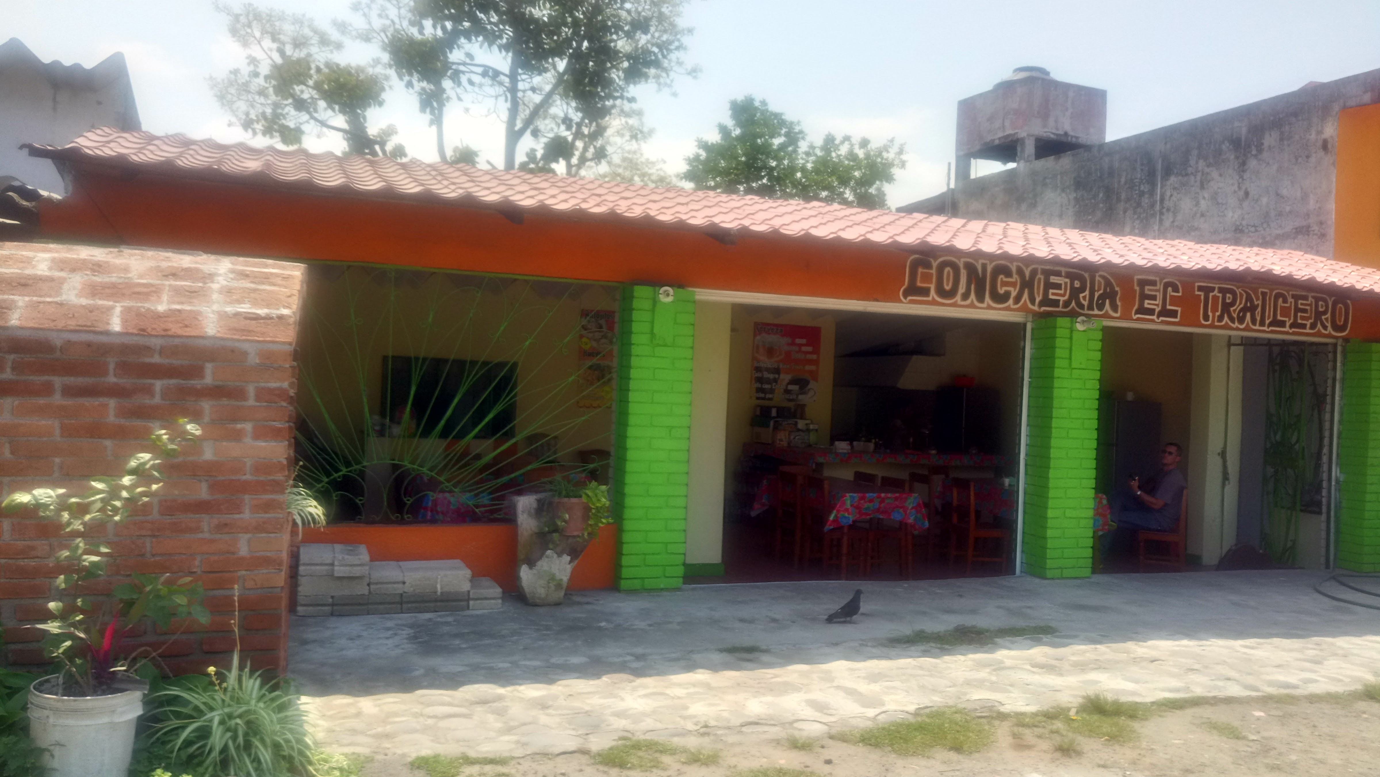 Lonchería El Trailero Doña Cirila image 5