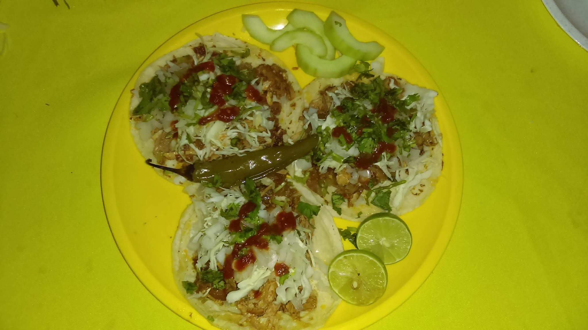 Tacos Los Plebes "A Vapor" image 1