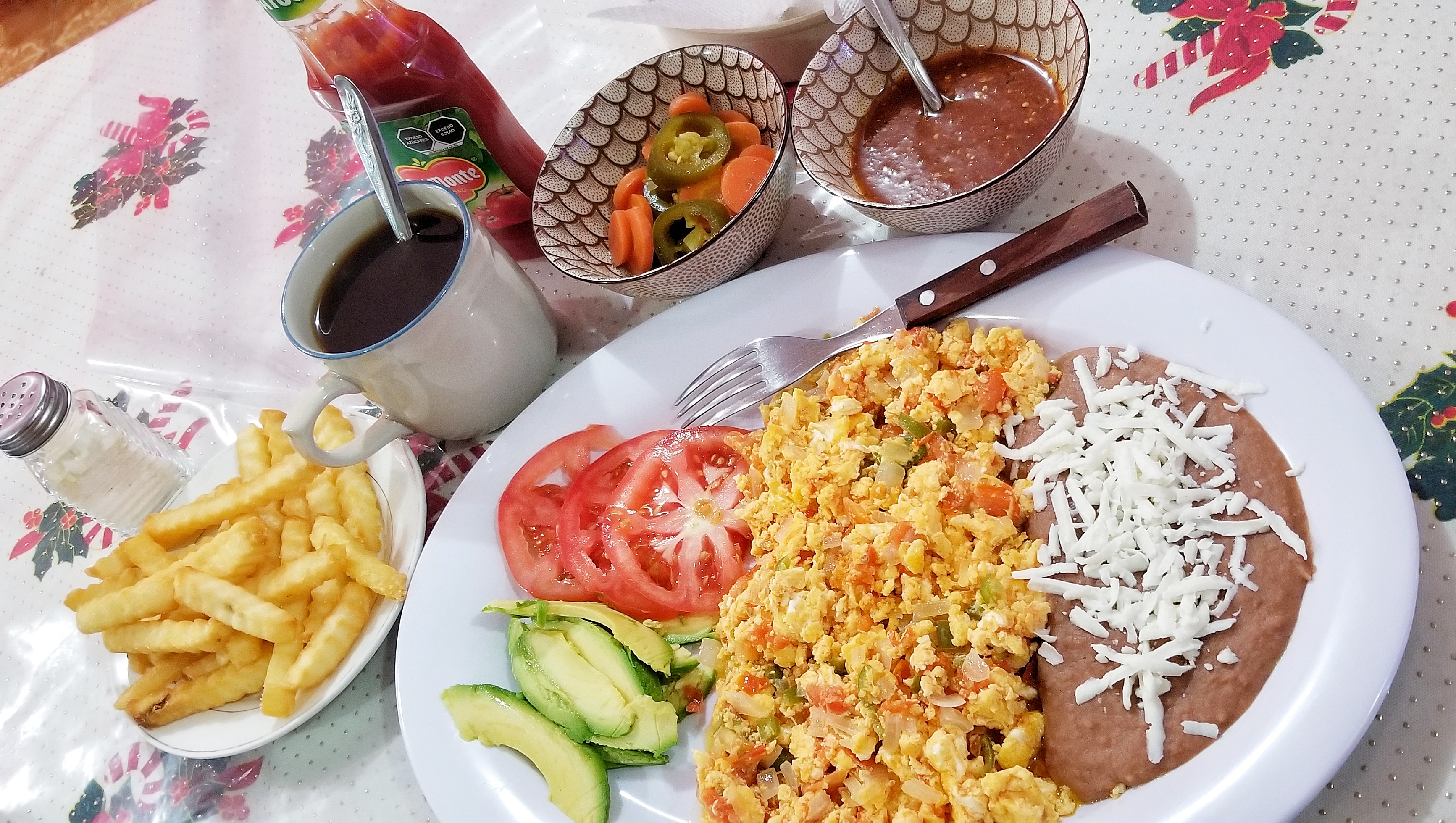 Restaurant PUERTO ESCONDIDO image 2