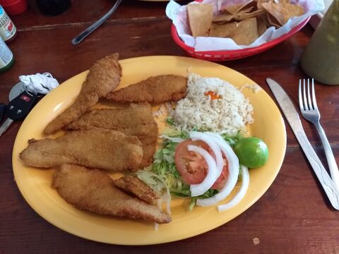 Pescaderia La Mojarrita image 4