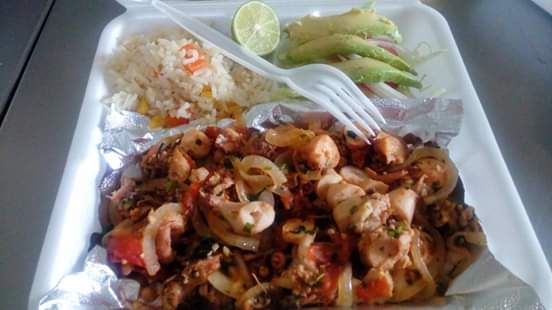 Pescaderia La Mojarrita image 9