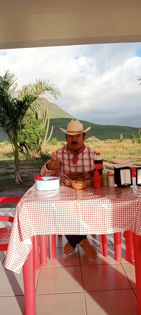 El Limeño Birriería image 8