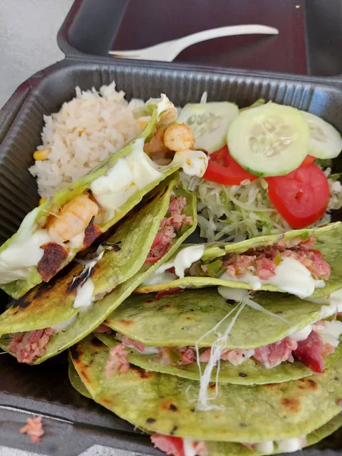 MARISCOS "EL CACHO" image 2