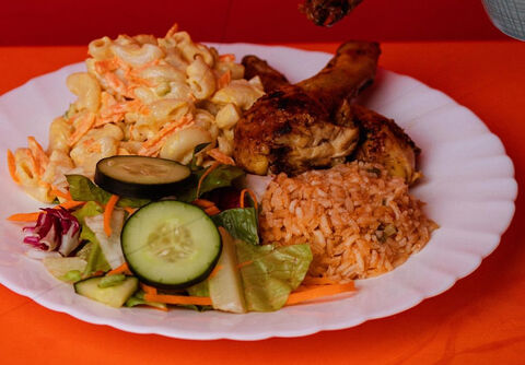 Pollo Feliz image 1