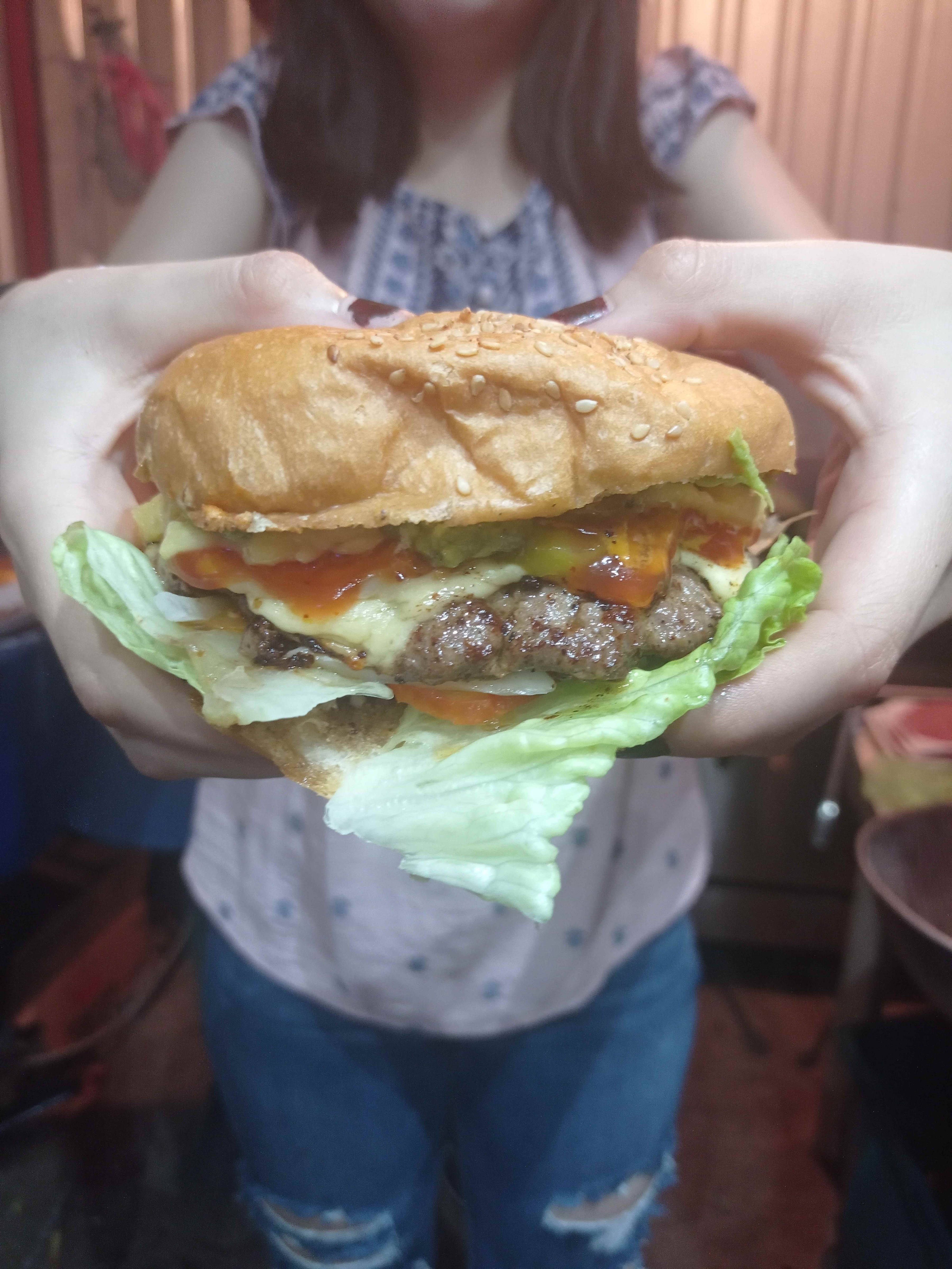 Big Bang Burgers image 2