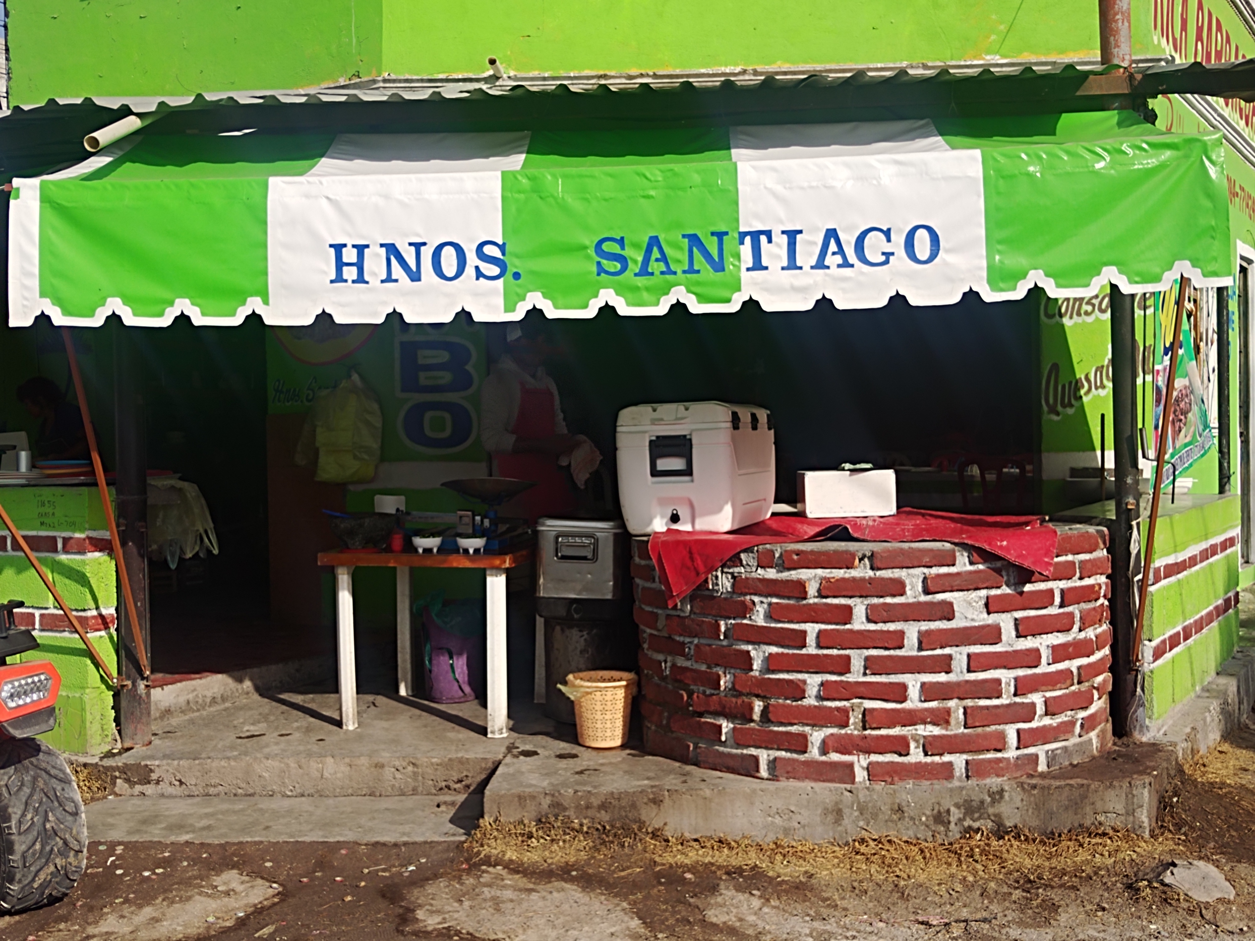 Barbacoa y ximbo Hermanos Santiago image 1