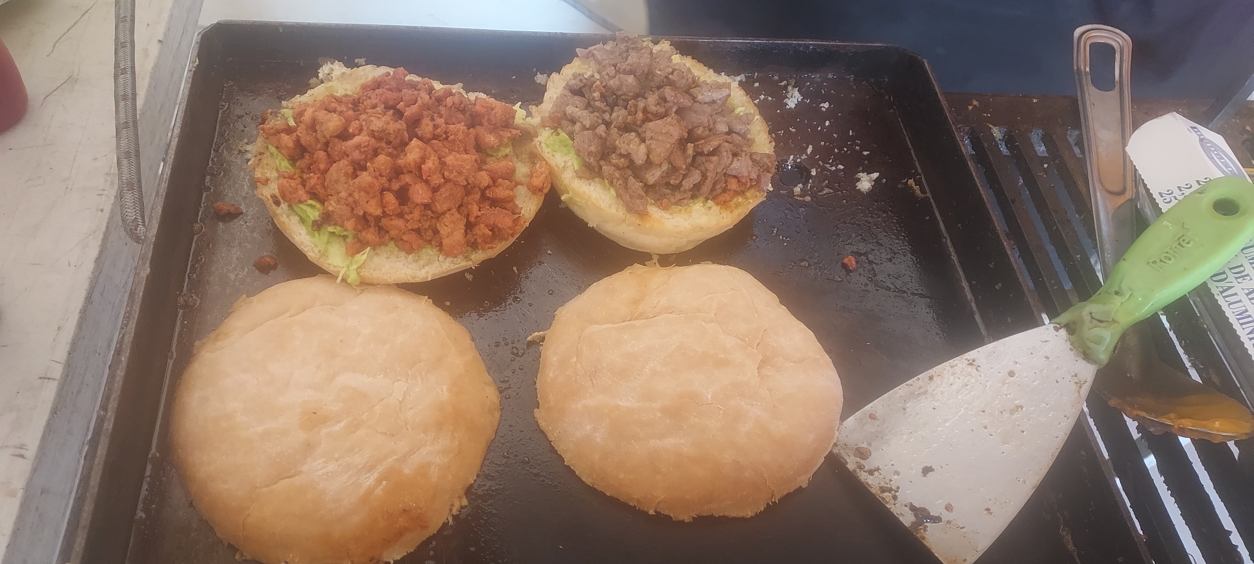 D'Lugo Boneless, Burger y mas!! image 3