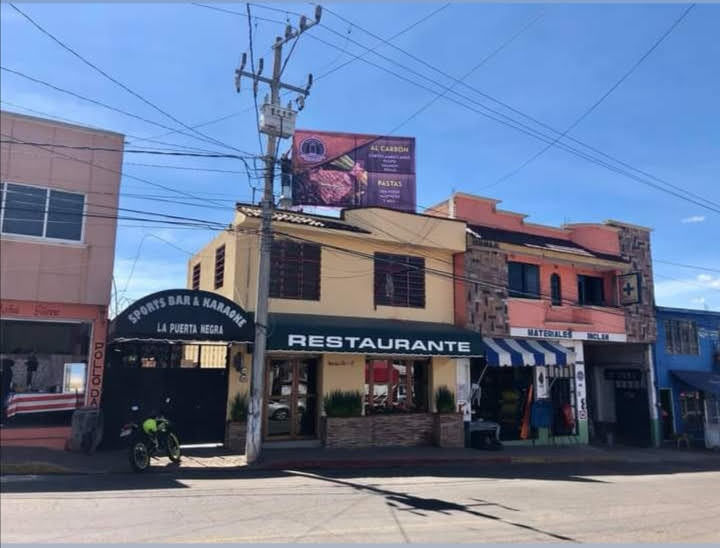 La Puerta Negra image 4