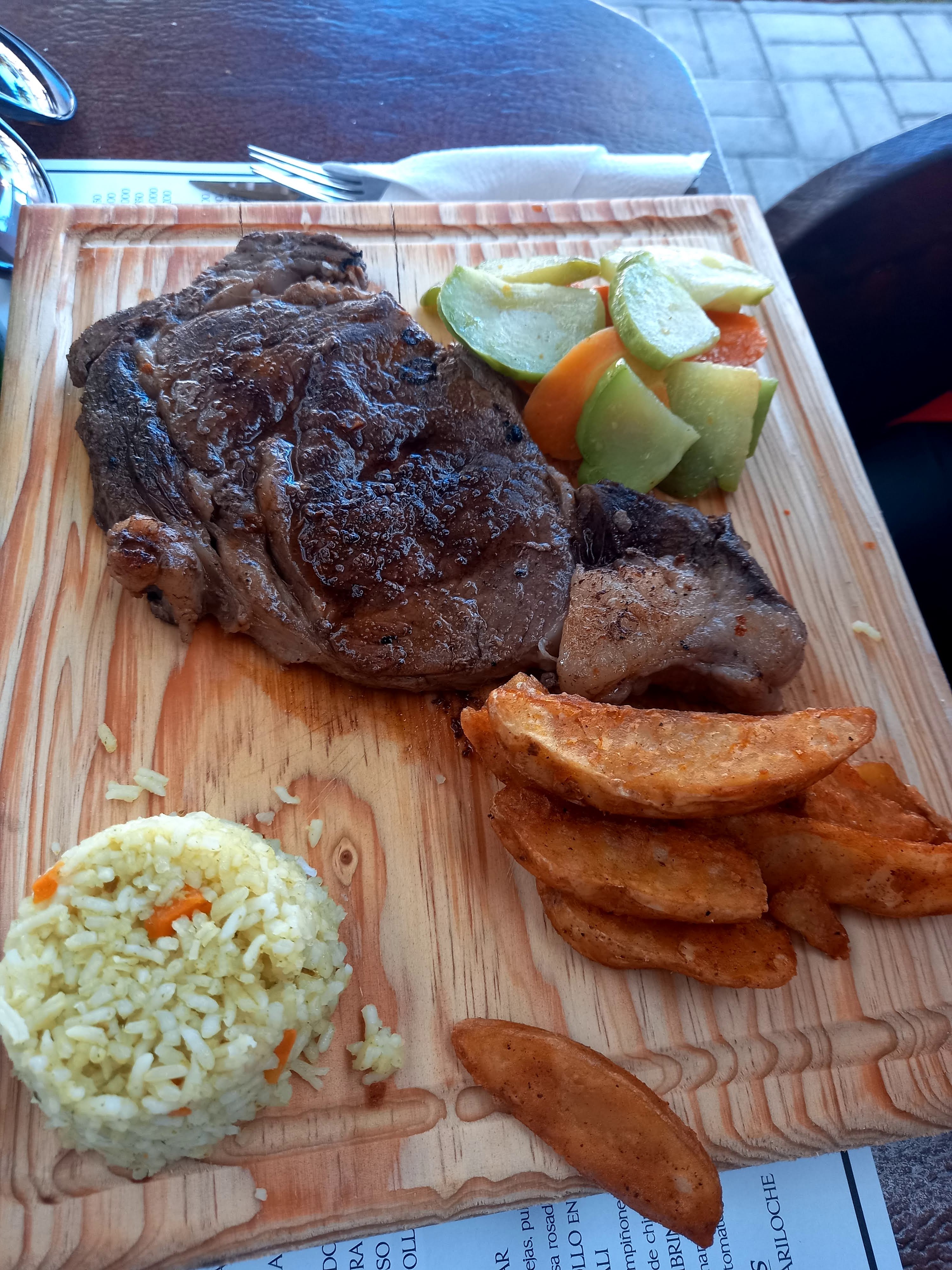 Gambrinus Botanero Familiar image 2