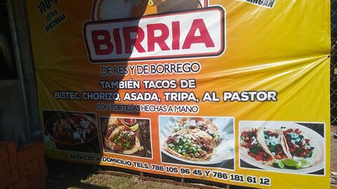 Carnitas y barbacoa image 3