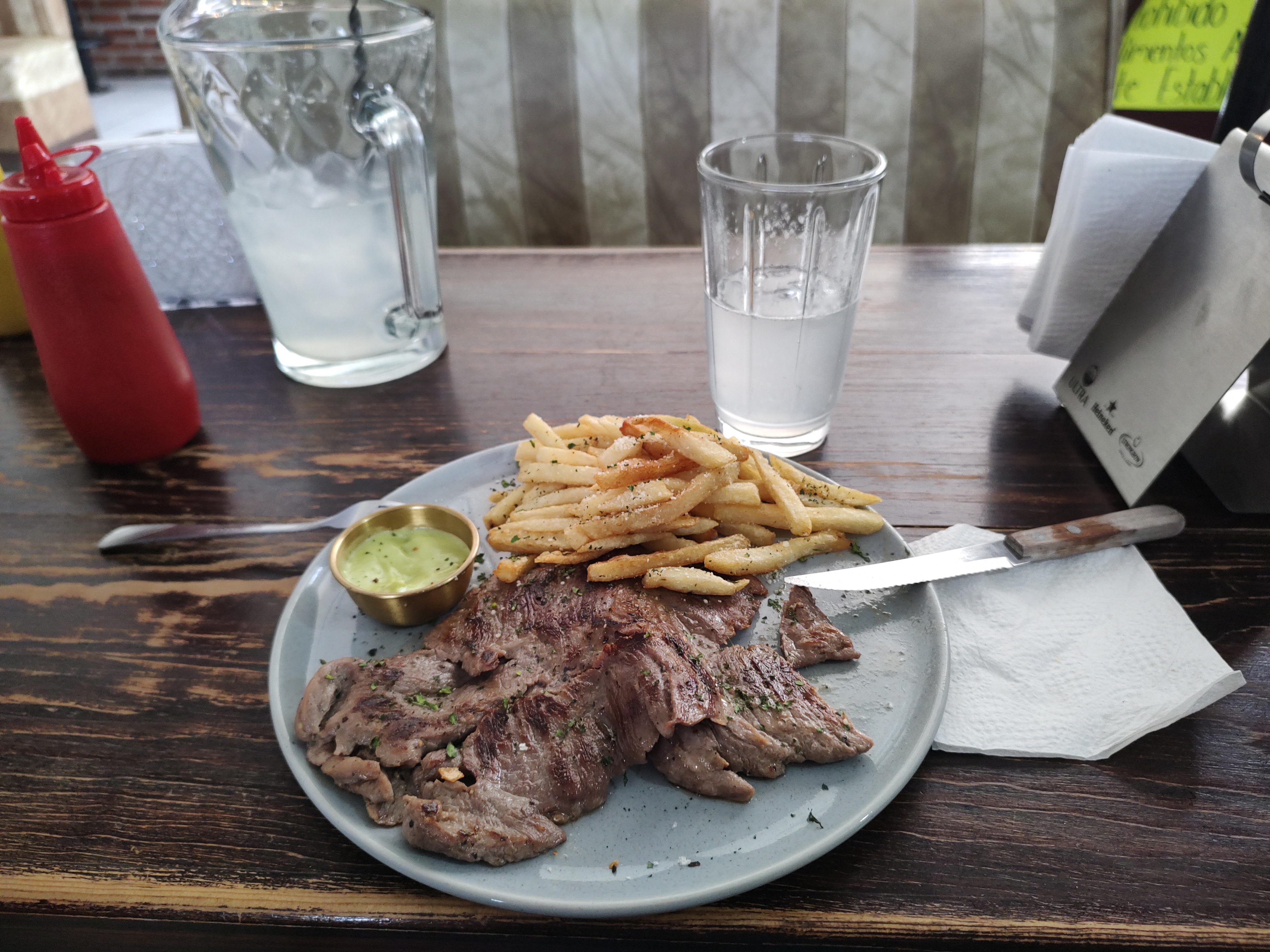 Pueblito Pizza Restaurant Bar image 2