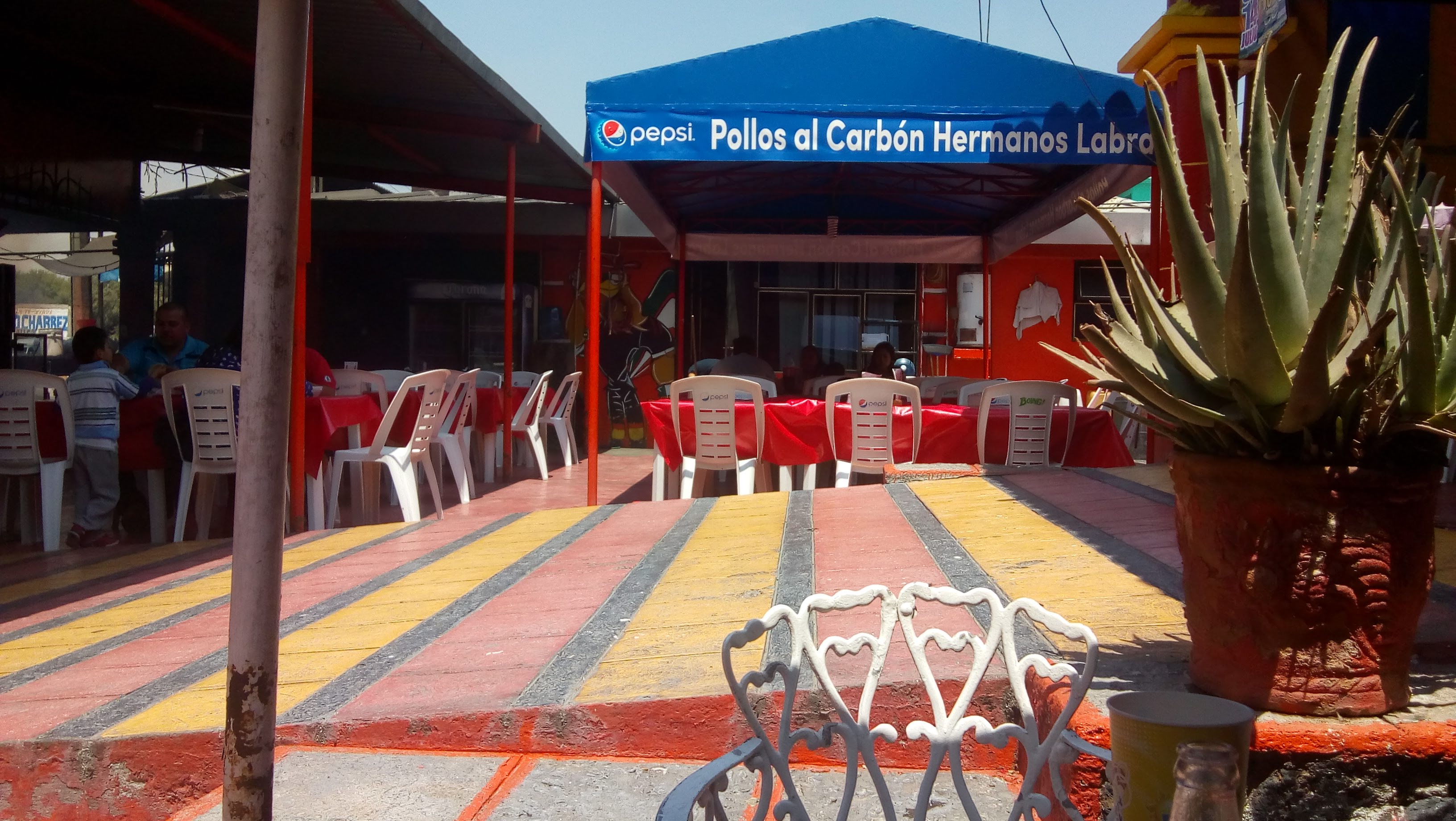 Pollos Al Carbon Hnos. Labra image 1