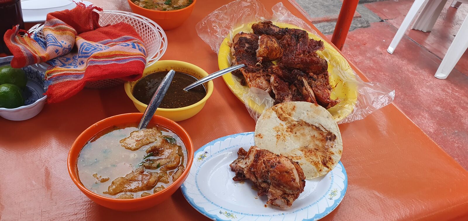 Pollos Al Carbon Hnos. Labra image 2