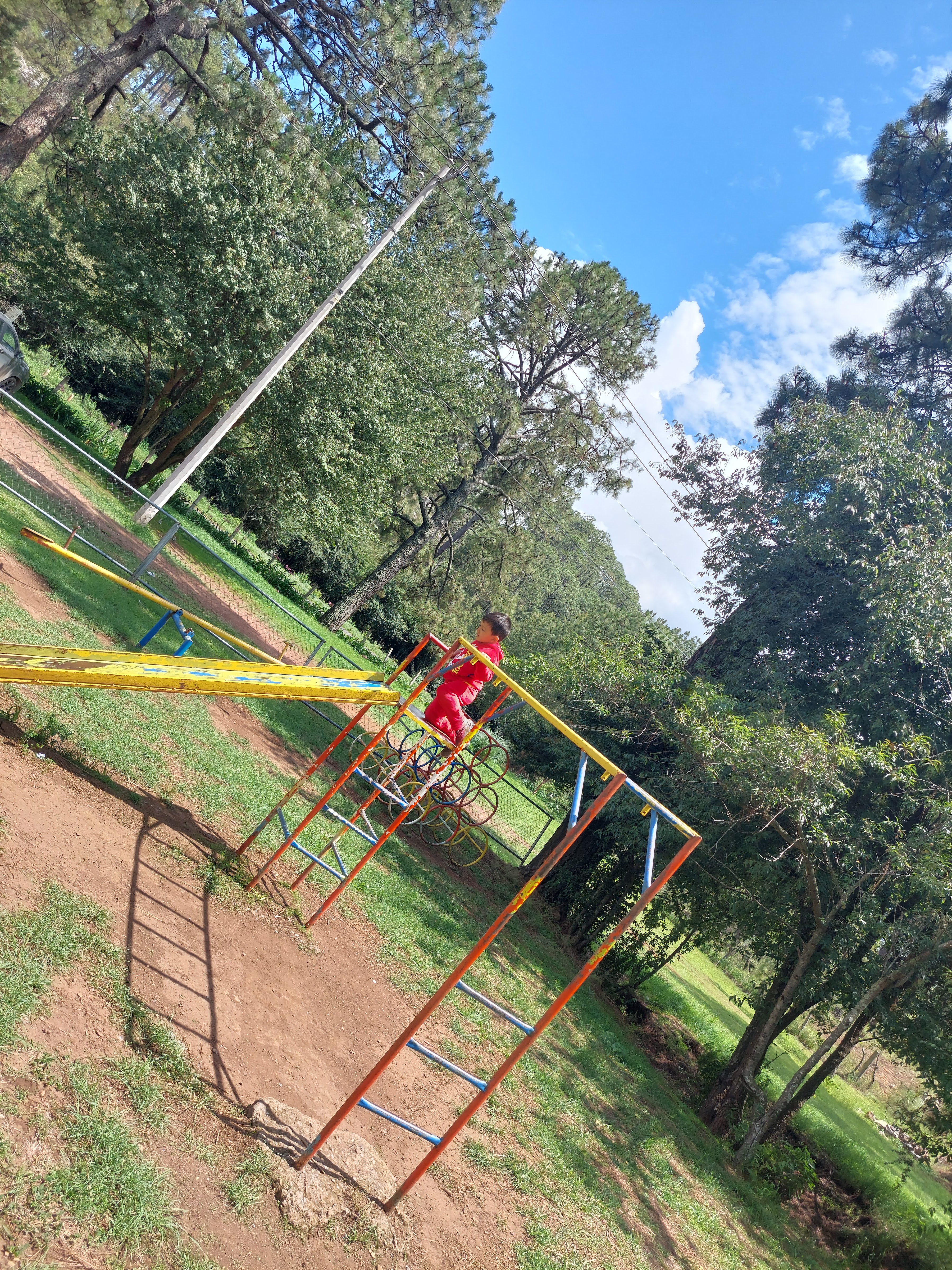 Los Encinos image 10