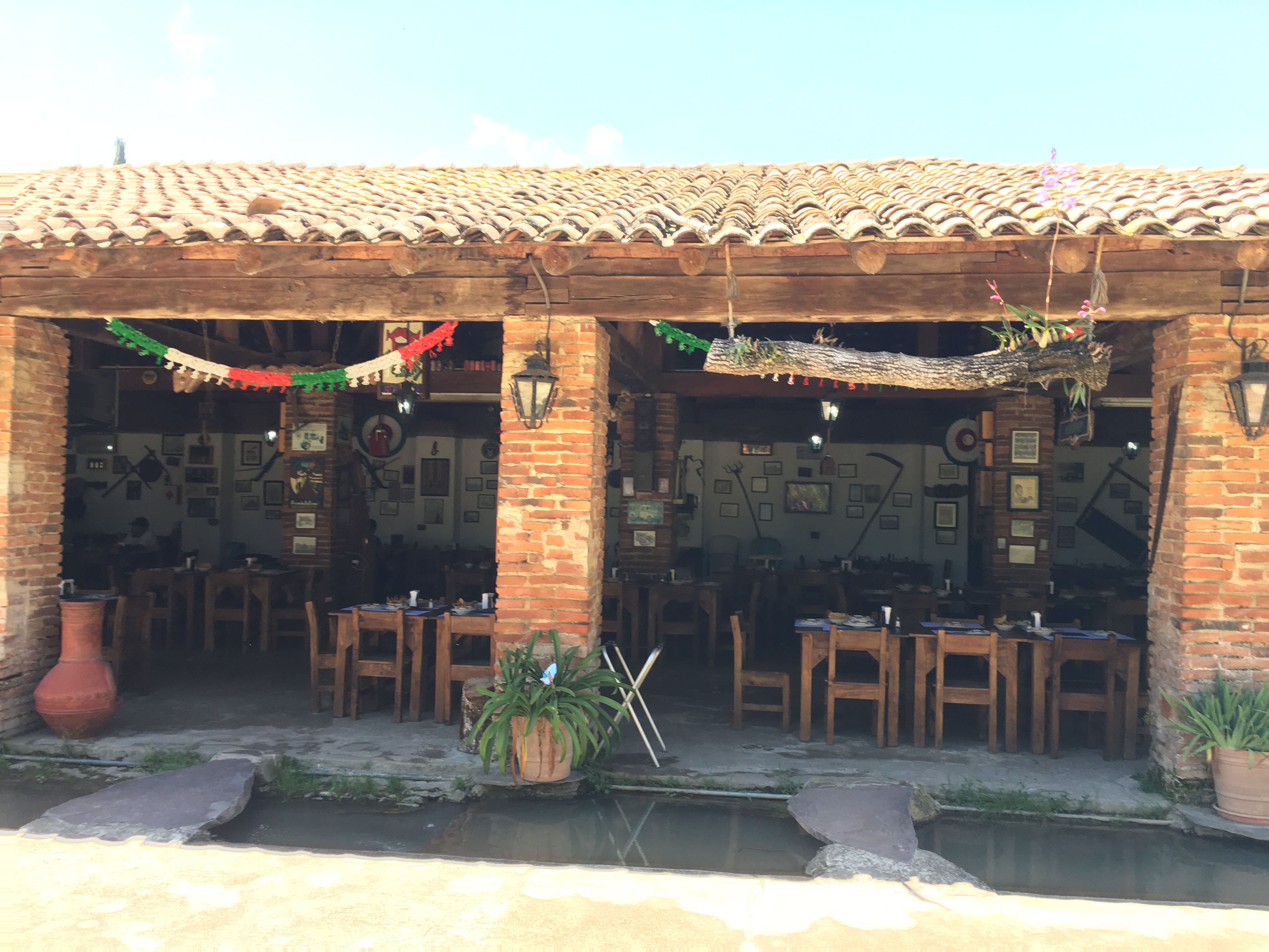 EL VERGEL Restarant Bar Campestre FAMILIAR image 1