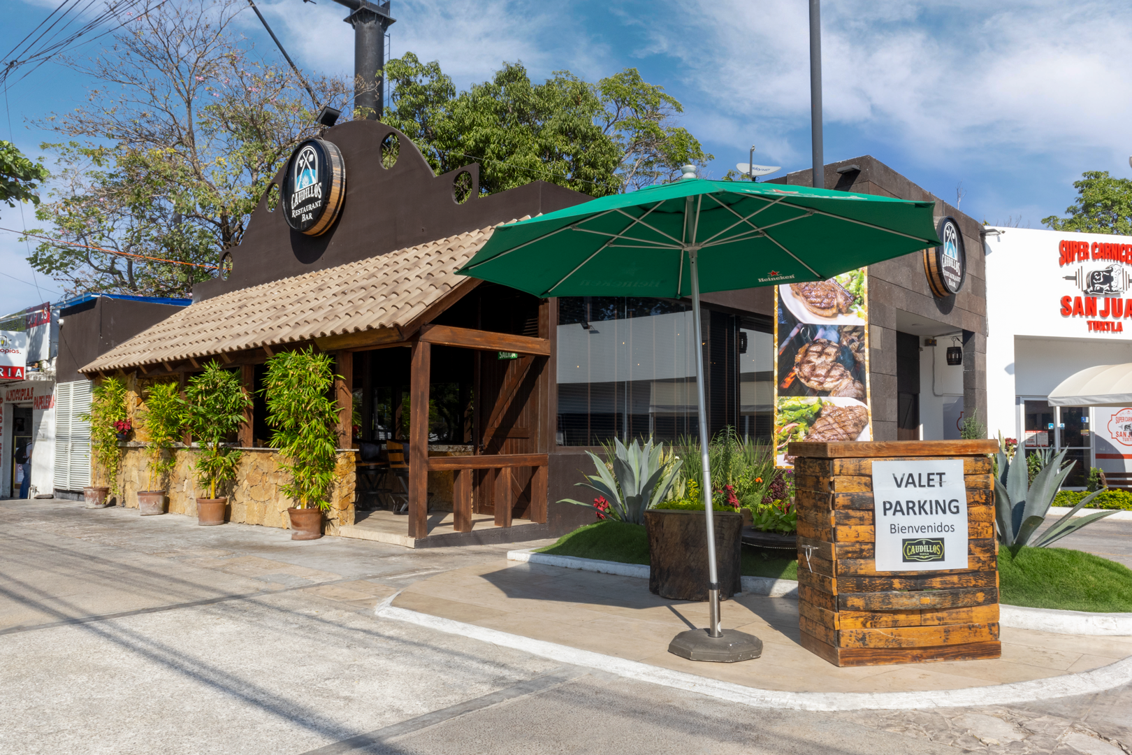 CAUDILLOS TUXTLA RESTAURANTE image 1