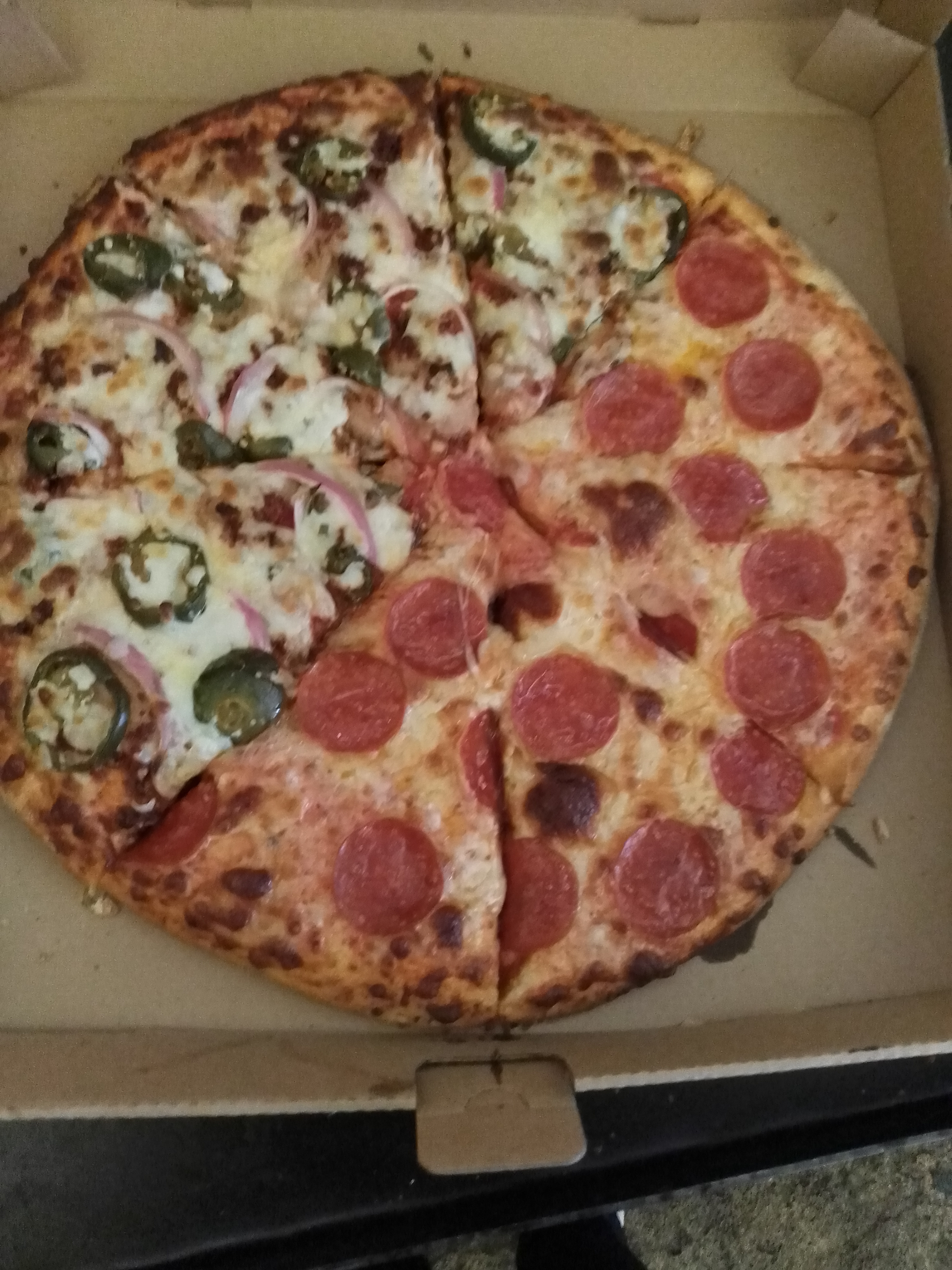 Family pizza image 1