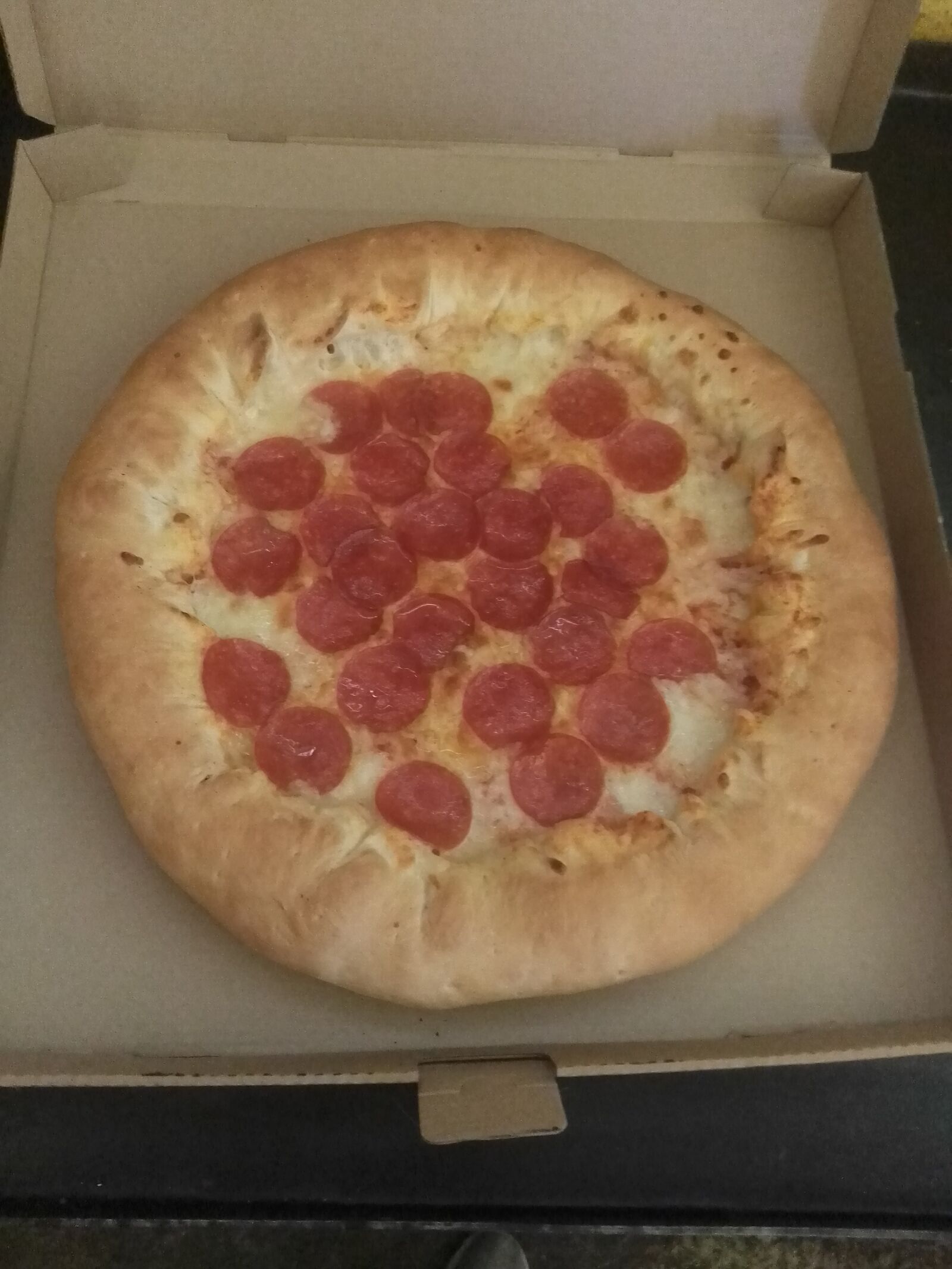 Family pizza image 3