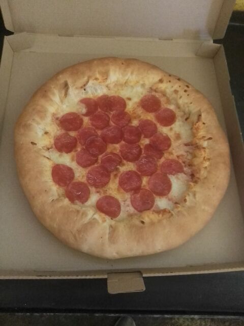Family pizza image 3
