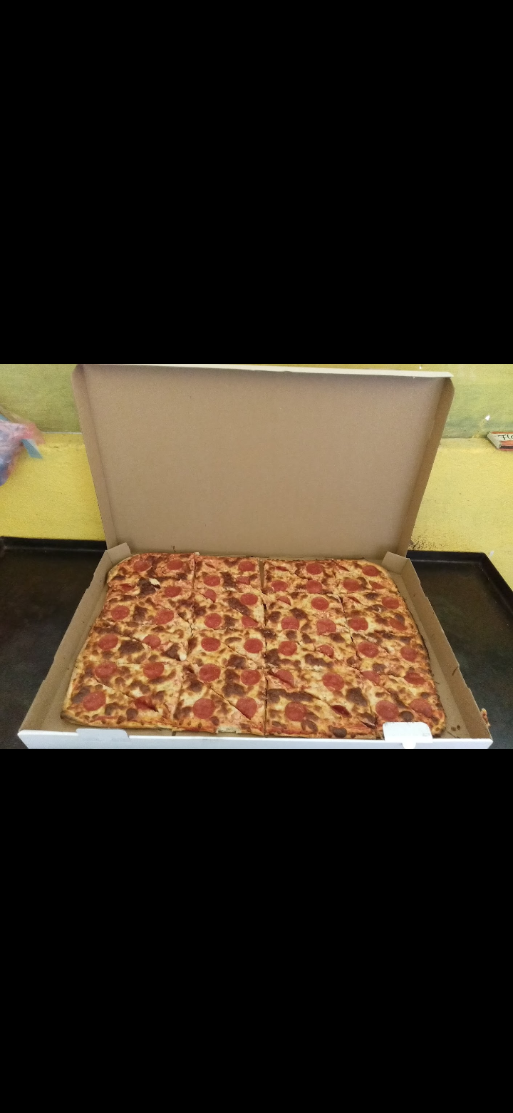 Family pizza image 8