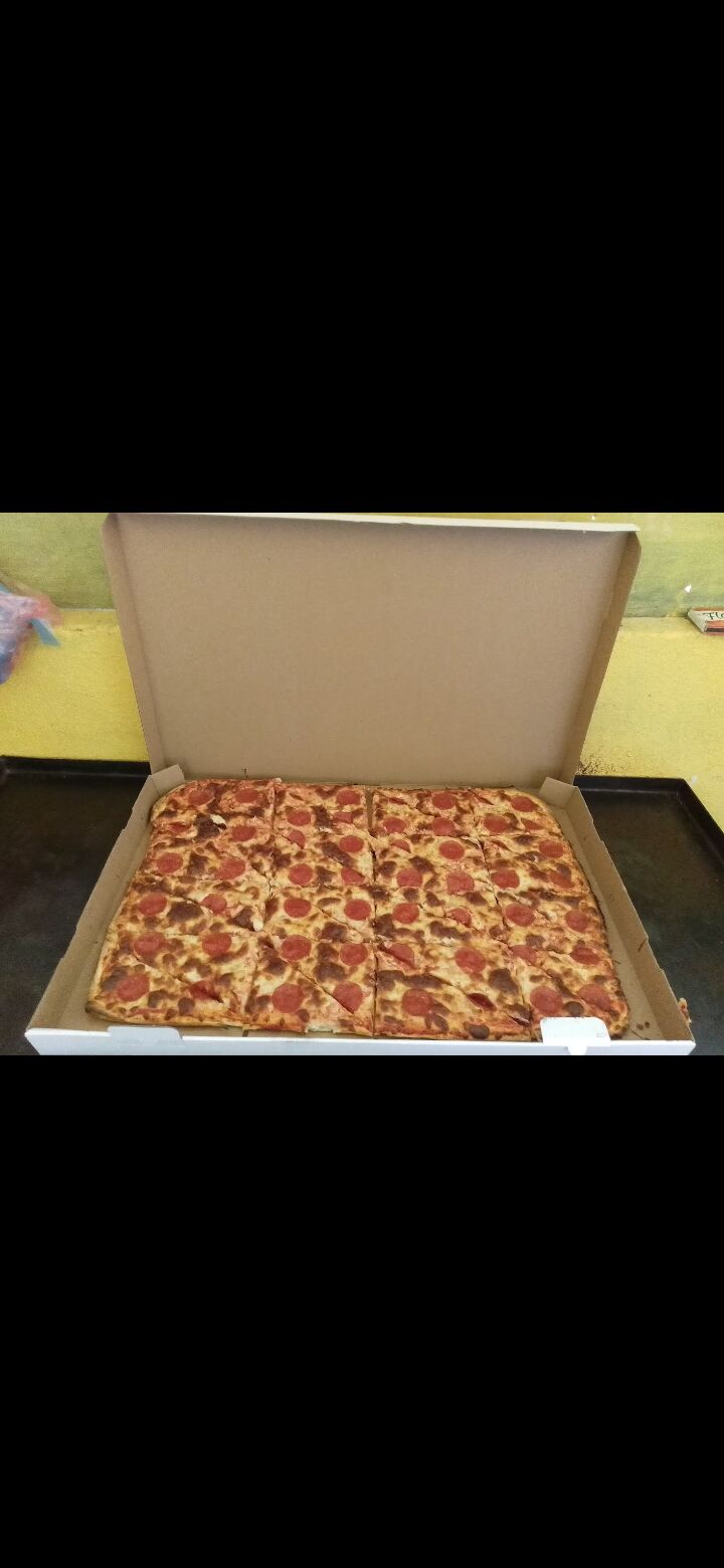 Family pizza image 8
