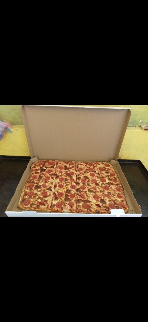 Family pizza image 8