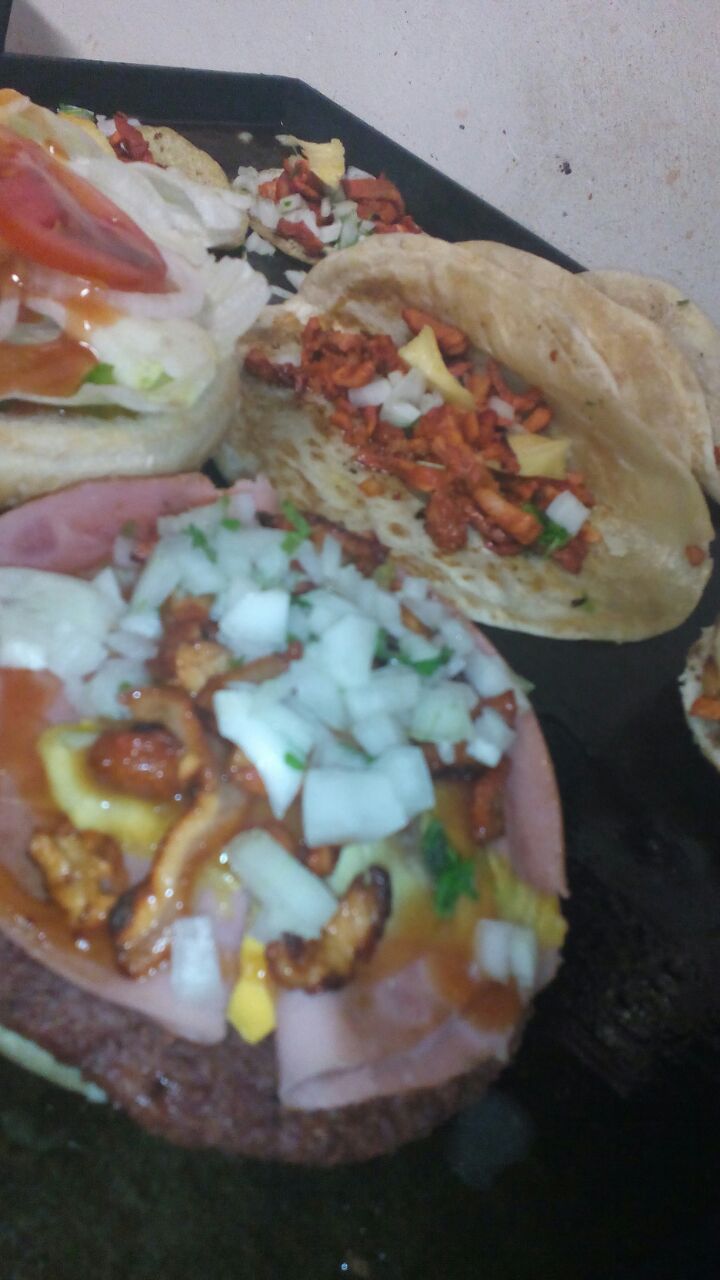 Taqueria "Manolos" image 5