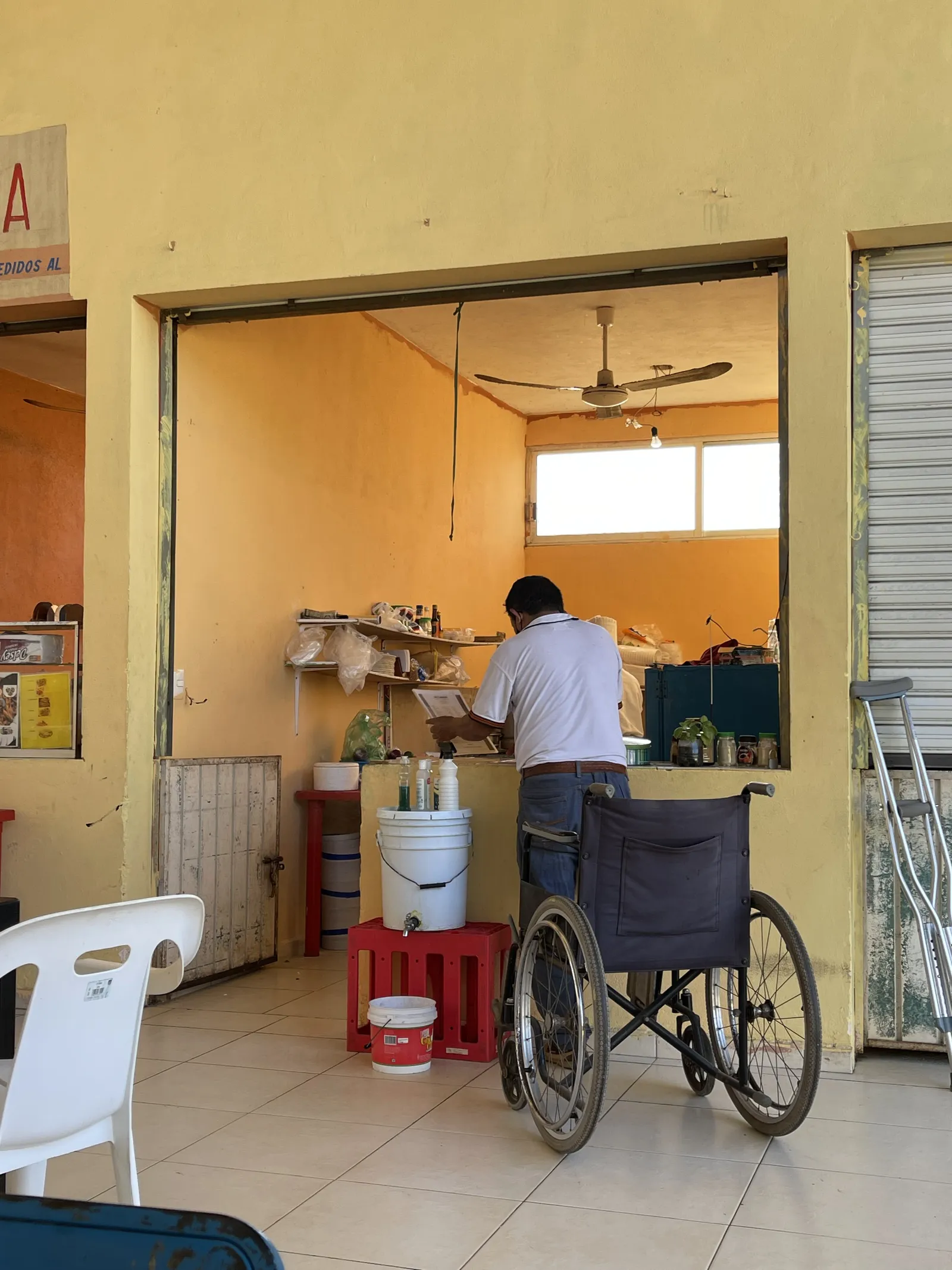Los dos amigos - cocina económica image 7