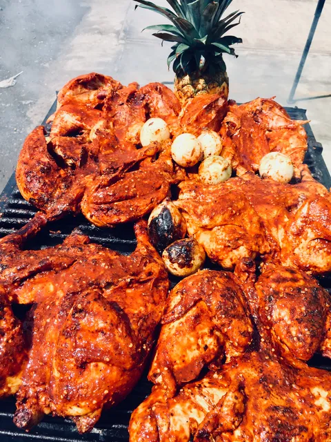 Pollos al carbón “Los Quintana” image 2
